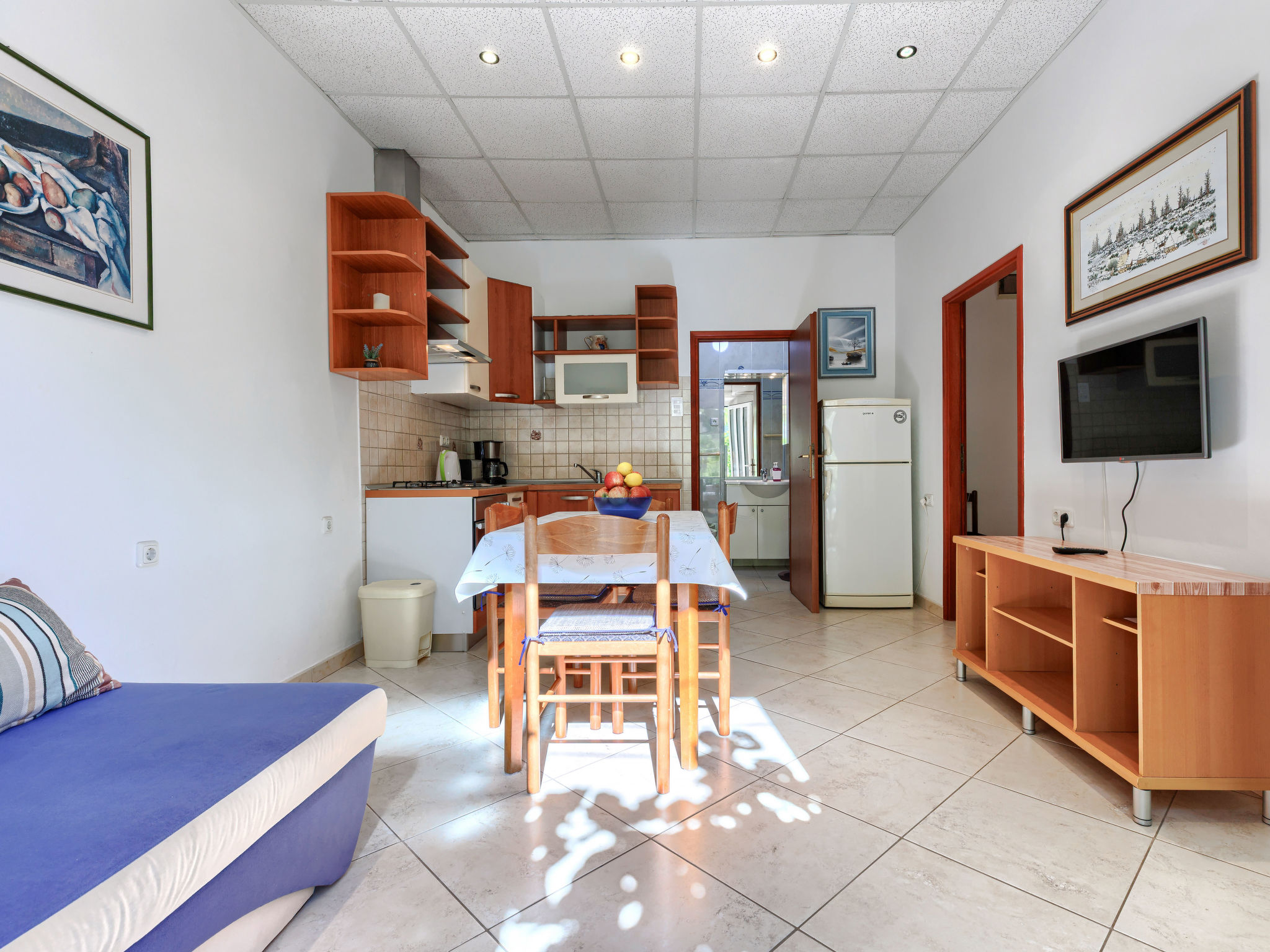 Lidija-Inside