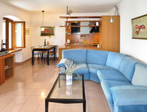 Vakantiehuis Lili: Wonen op 10 meter van de Adriatische Zee in Rabac - thumbnail 4