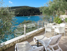 Appartement Milevoj: modern verblijf op 50 meter van zee in Rabac - thumbnail 1