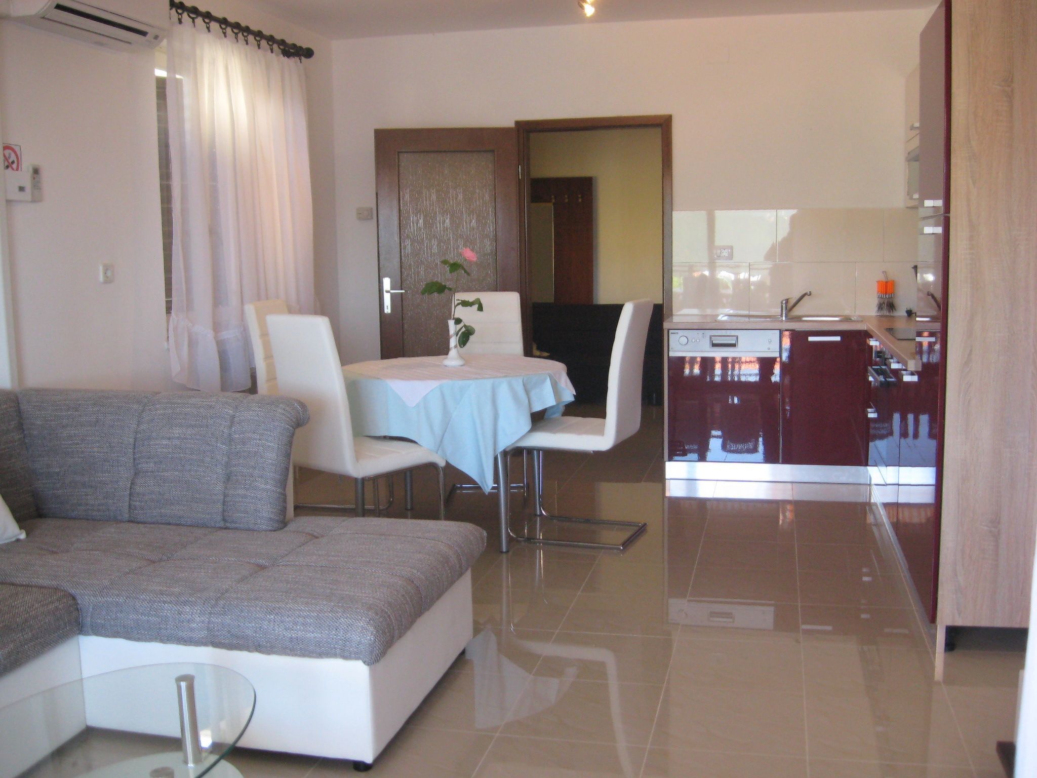 Mit Wasserblick-Binnen