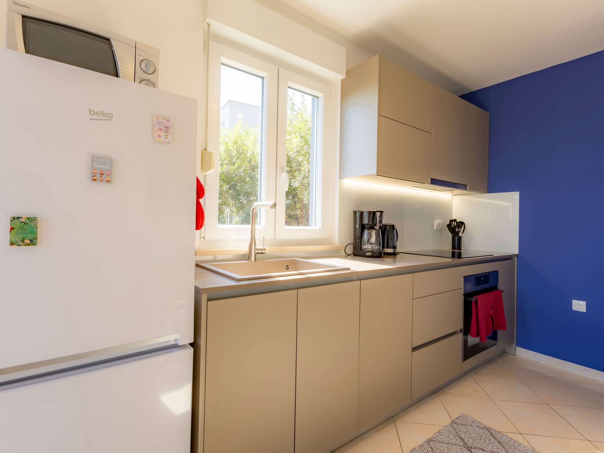 Red House Apartments-Dedans