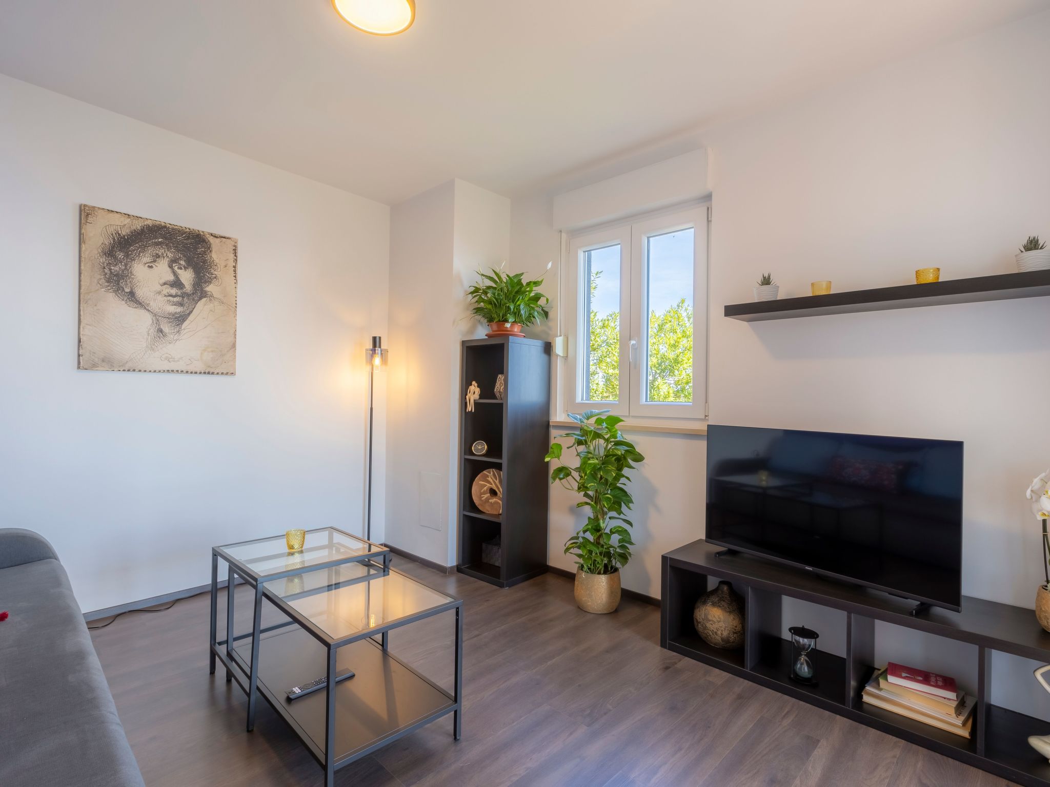 Red House Apartments-Dedans