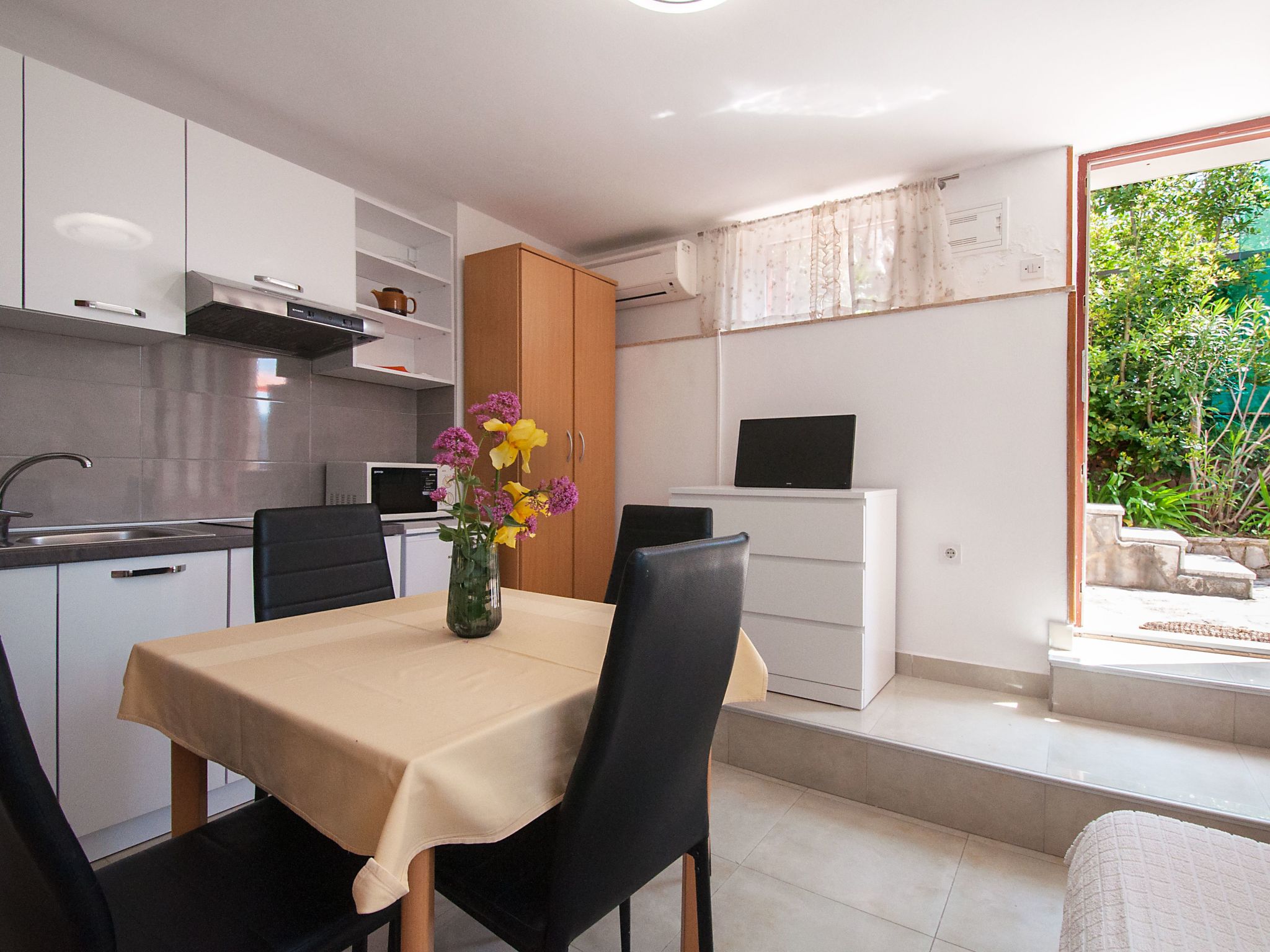 Studio-Wohnung "Olia Studio" mit Terrasse