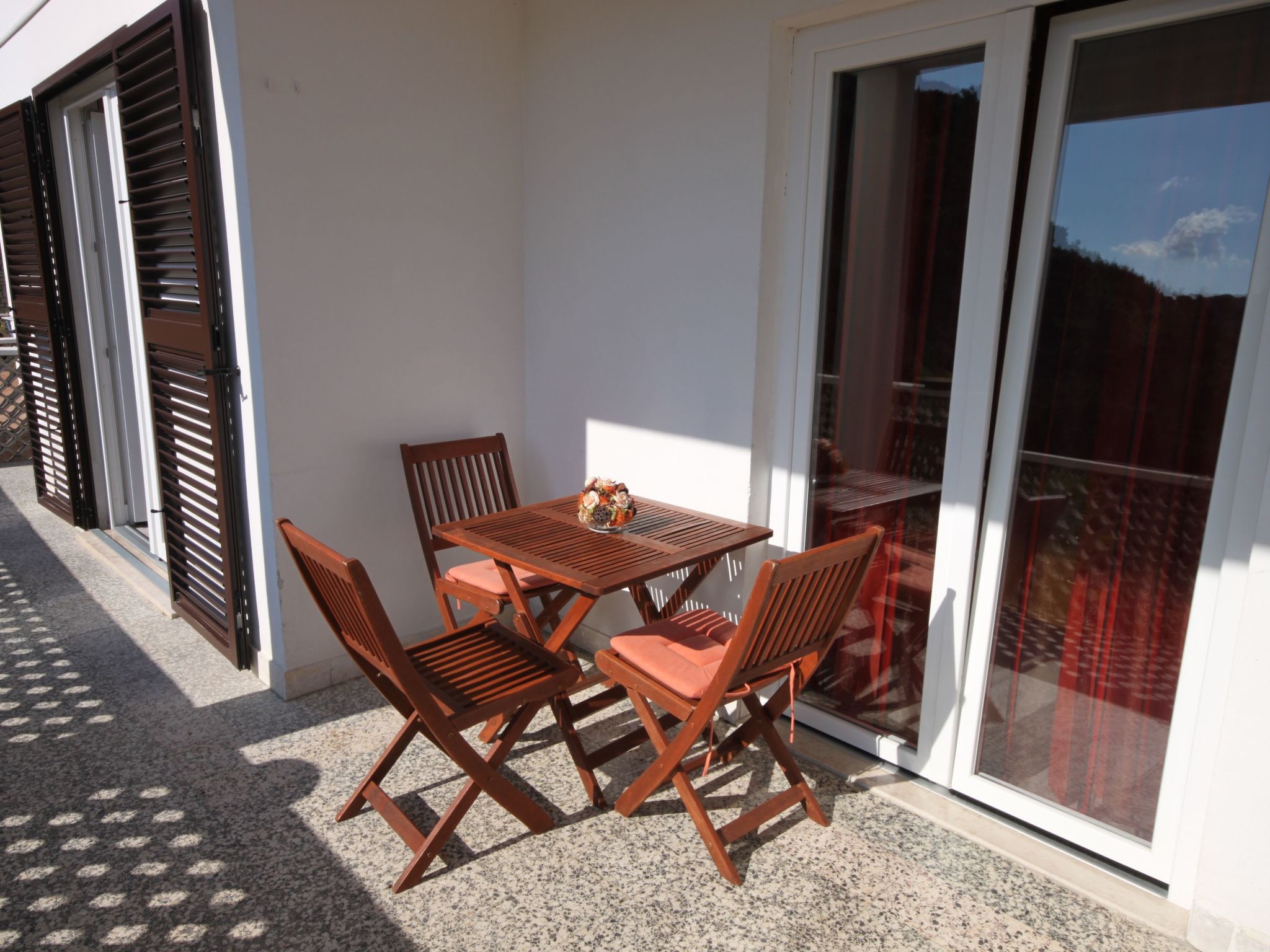 "Leonardo B2" mit Terrasse-Drinnen