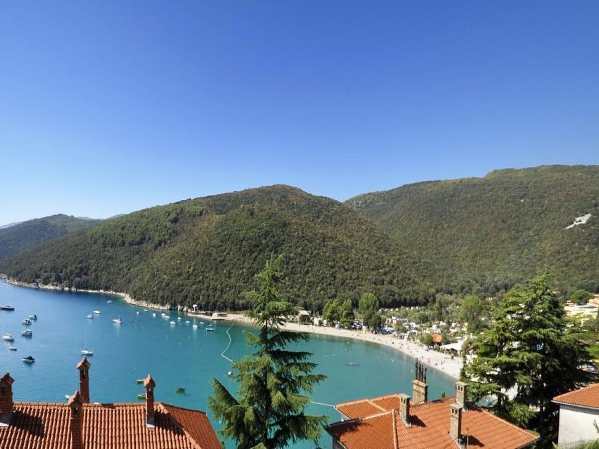 Drei-Zimmer-Wohnung in der Nähe des Meeres-Outside