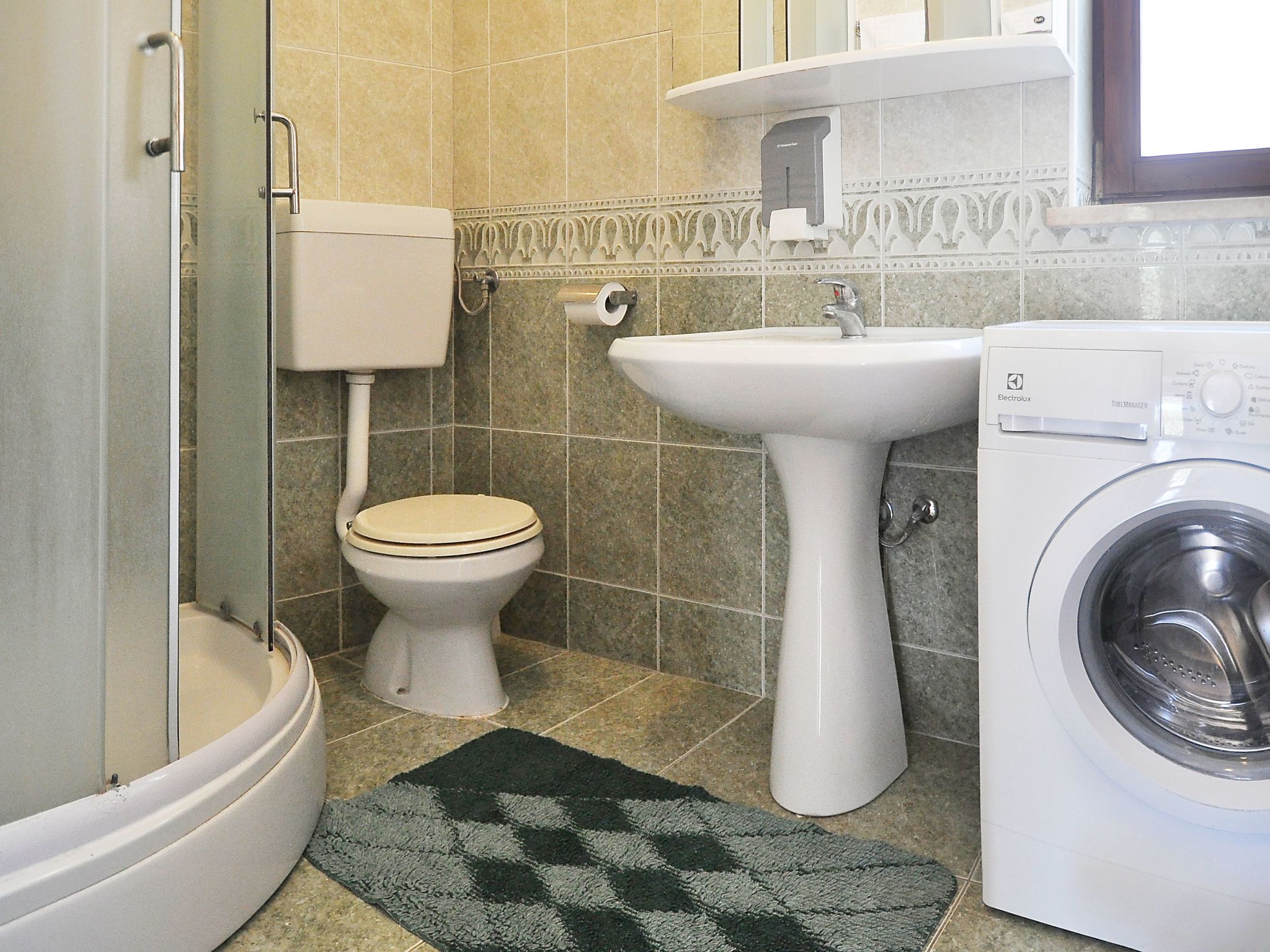 Drei-Zimmer-Wohnung in der Nähe des Meeres-Inside