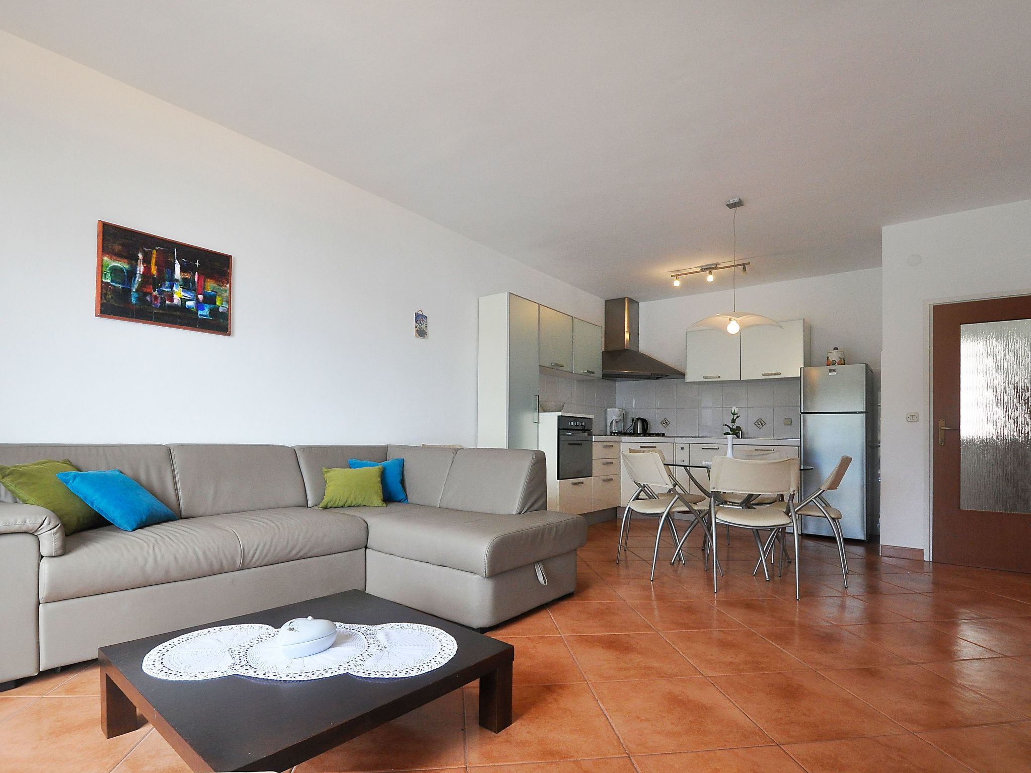 Drei-Zimmer-Wohnung in der Nähe des Meeres-Inside