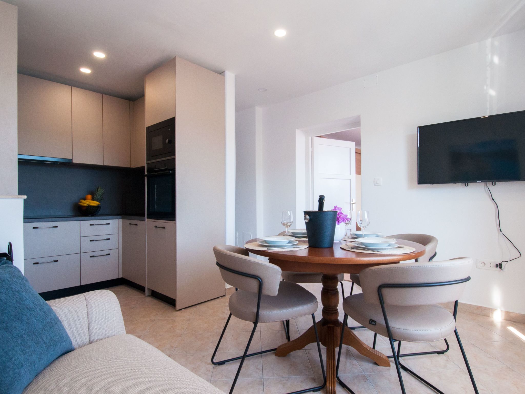 Wohnung "Ela A4" direkt am Strand-Binnen