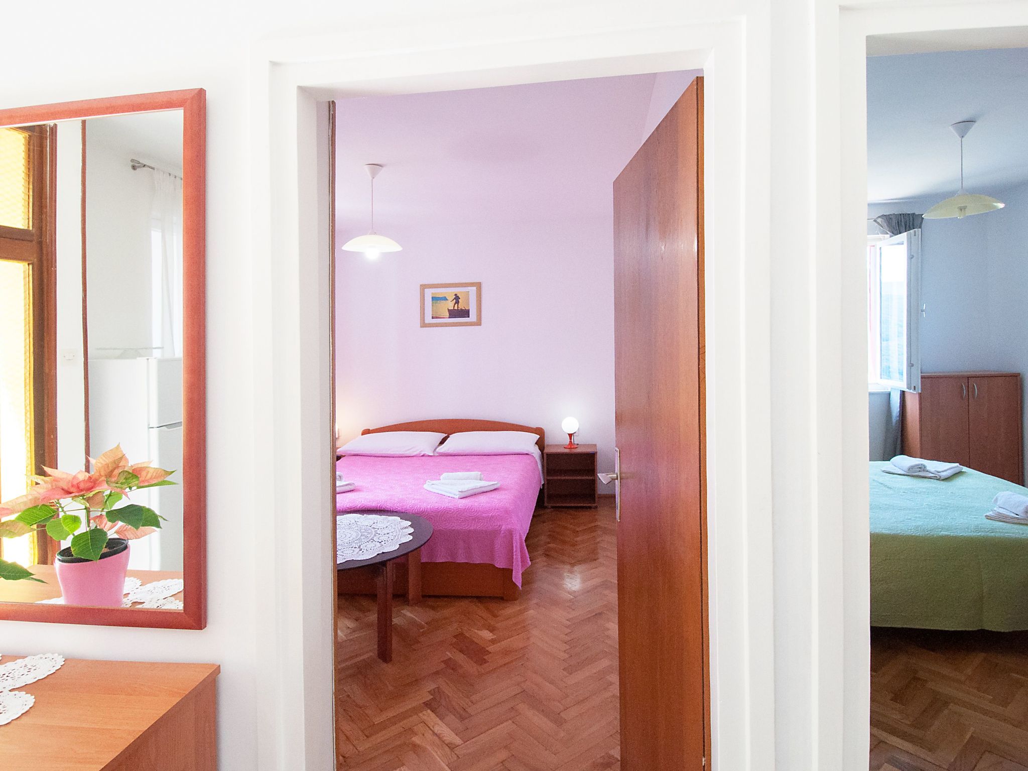 "Olia Green" mit Terrasse-Binnen