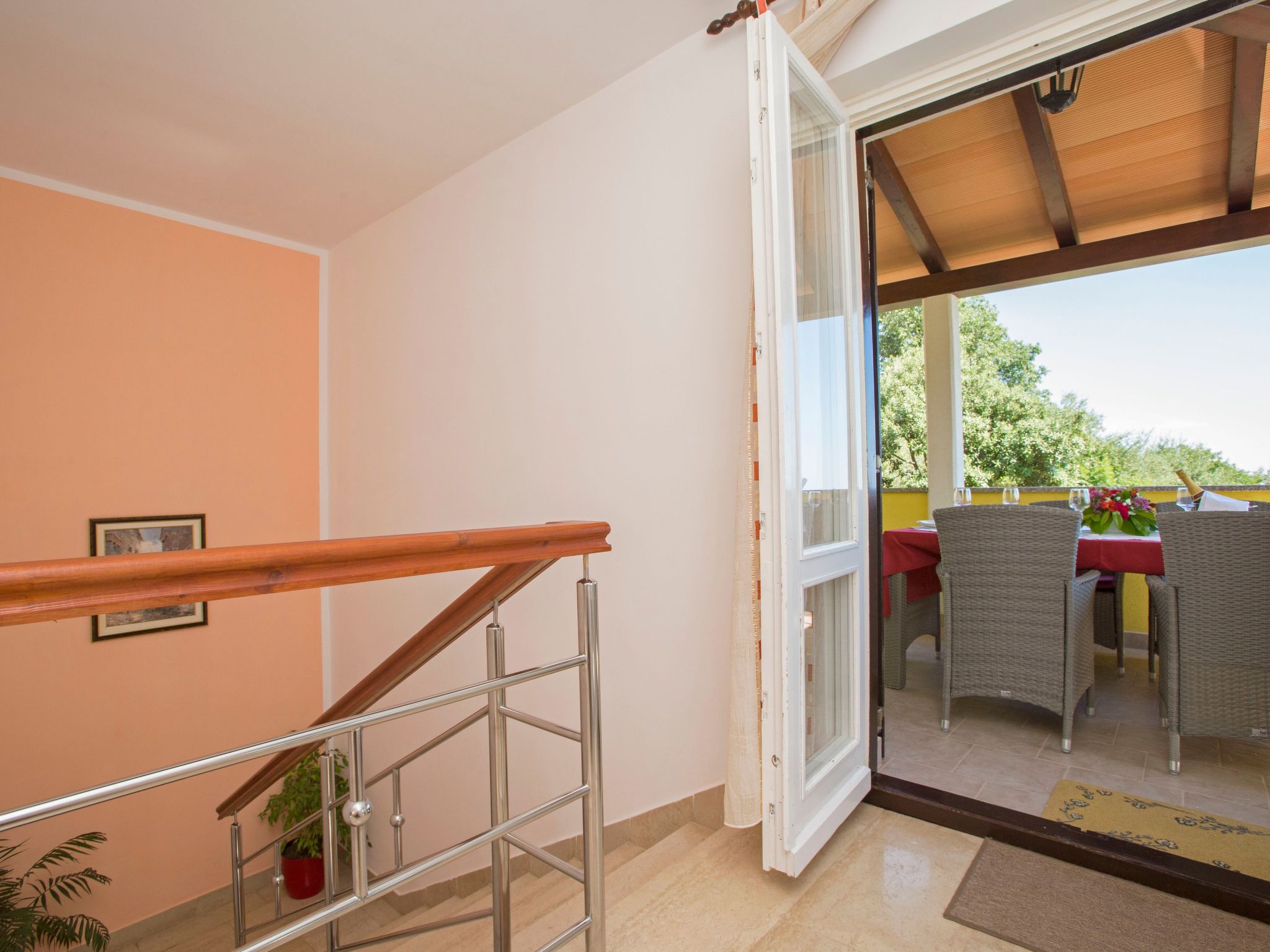 Mit eigenem Pool und schönem Meerblick-Binnen