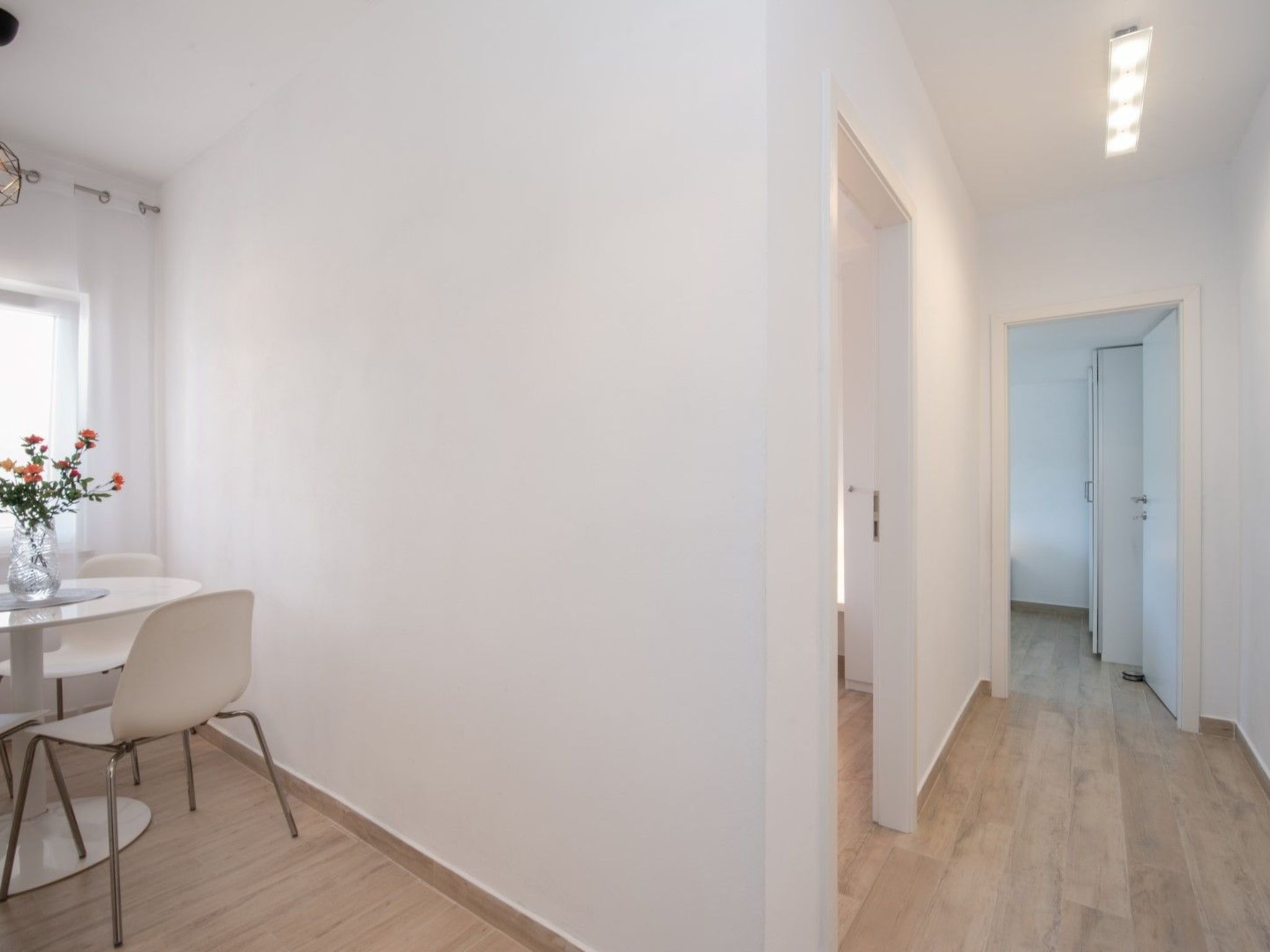 Apartment mit großer Terrasse-Drinnen