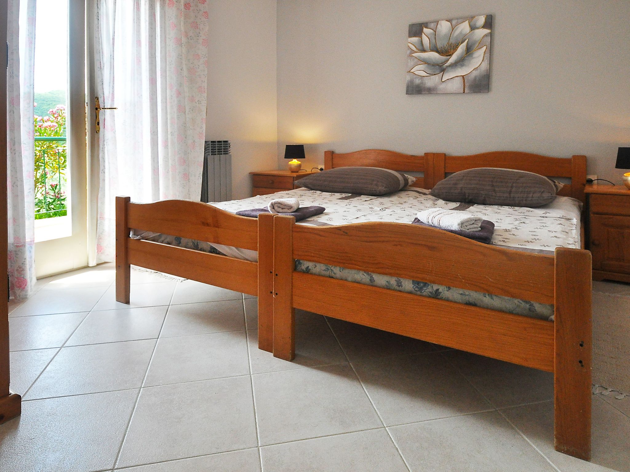 Hübsche Wohnung mit teilweisem Meerblick, für 4 Personen