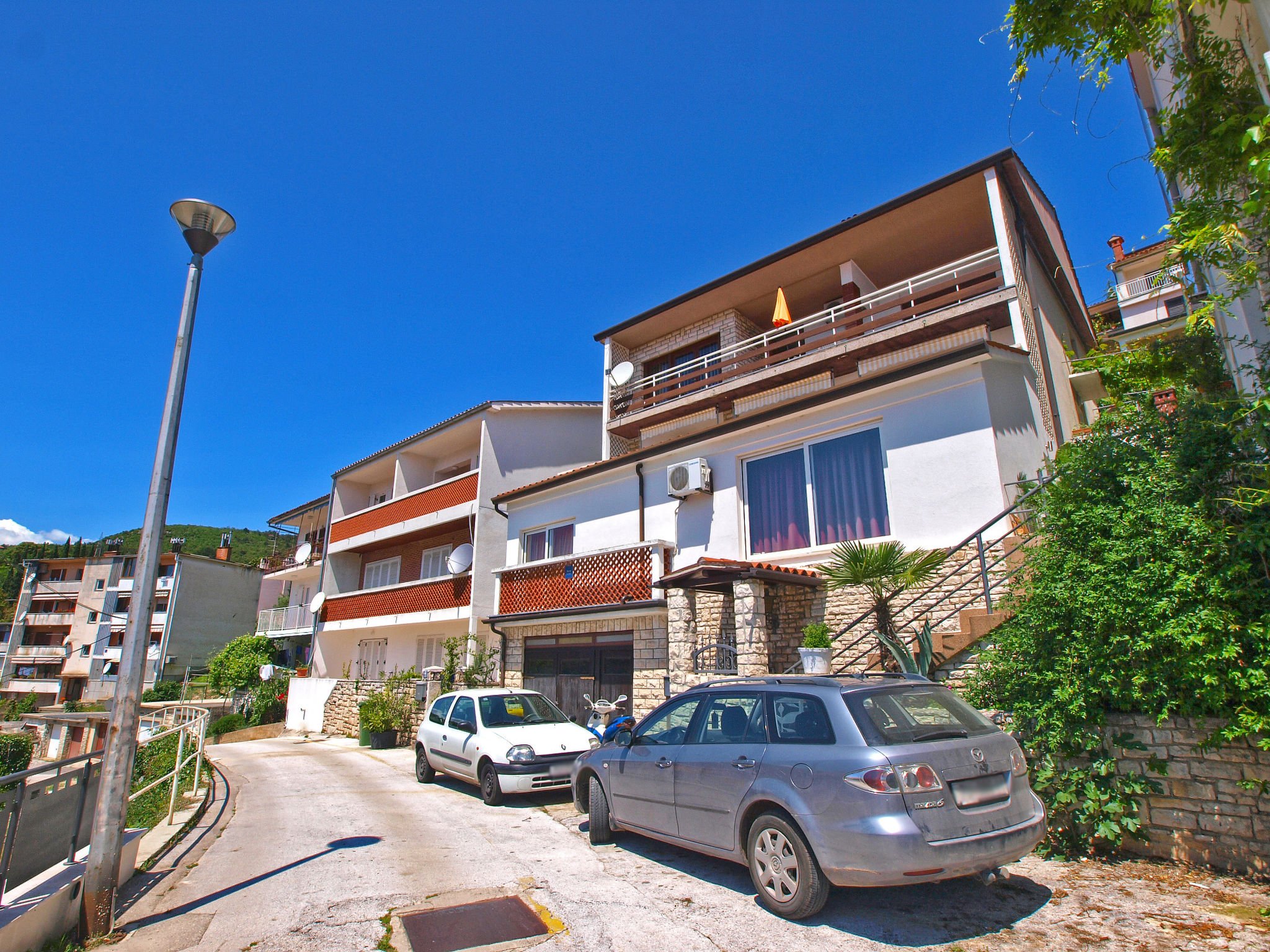 Apartment 155 - Image 3