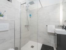 Luxury Seaview Apartment