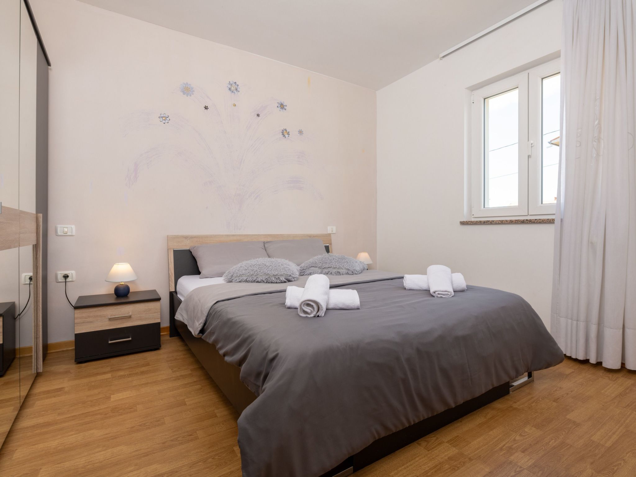 Haus Orange - Familienfreundliche Lage mit Pool-Binnen