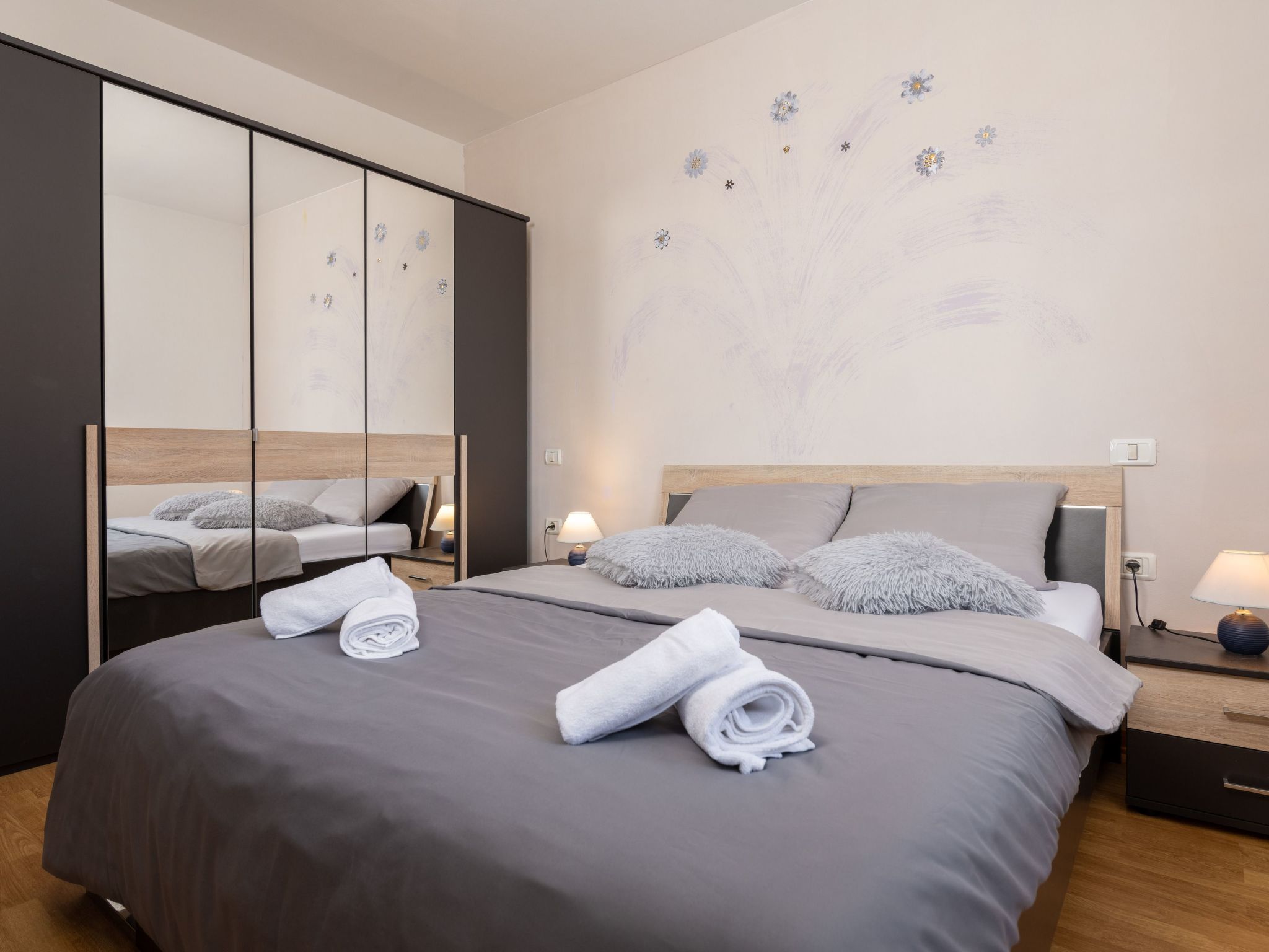 Haus Orange - Familienfreundliche Lage mit Pool-Binnen