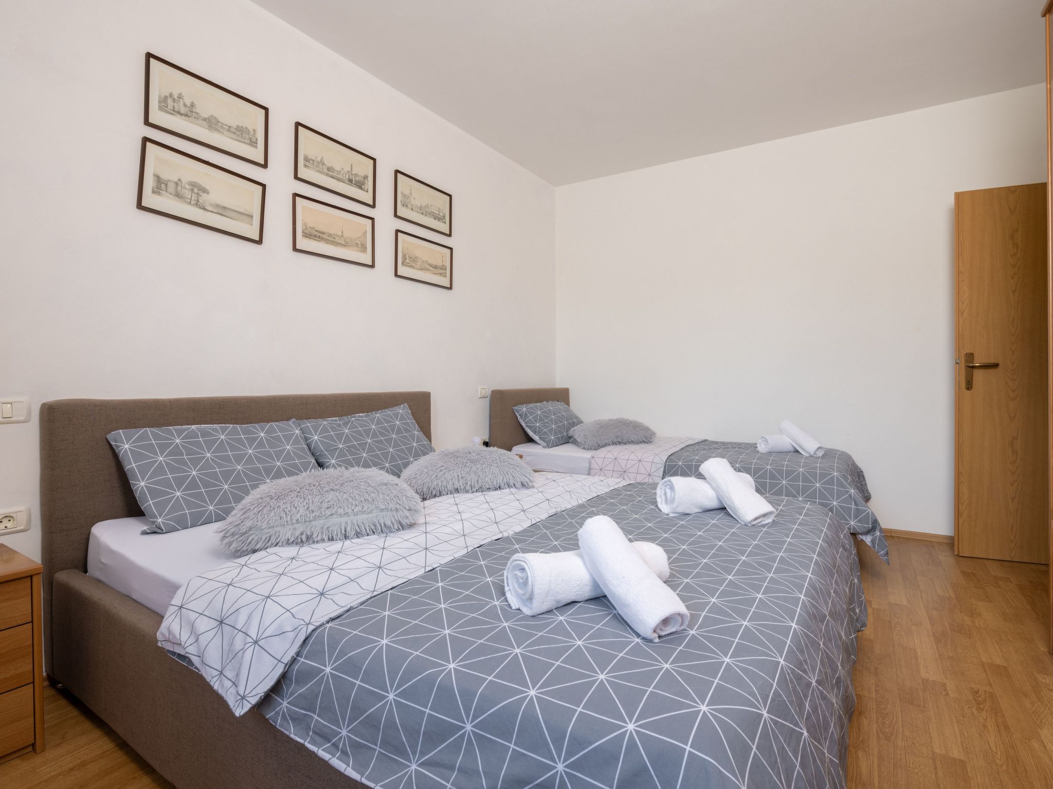 Haus Orange - Familienfreundliche Lage mit Pool-Binnen