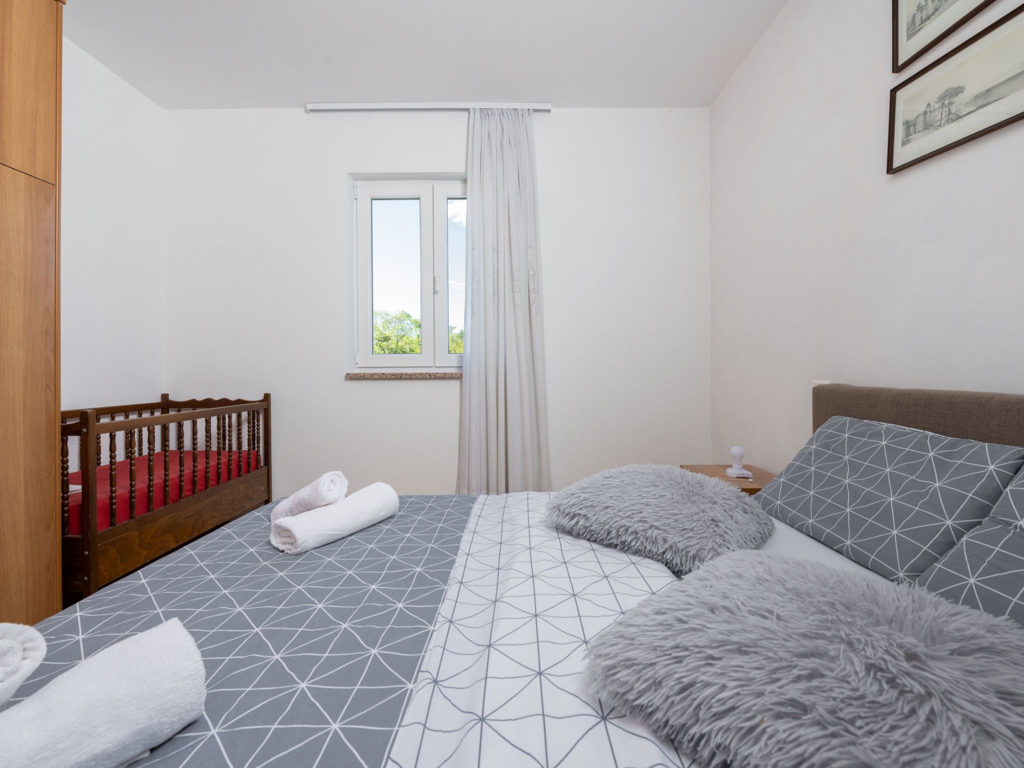 Haus Orange - Familienfreundliche Lage mit Pool-Binnen