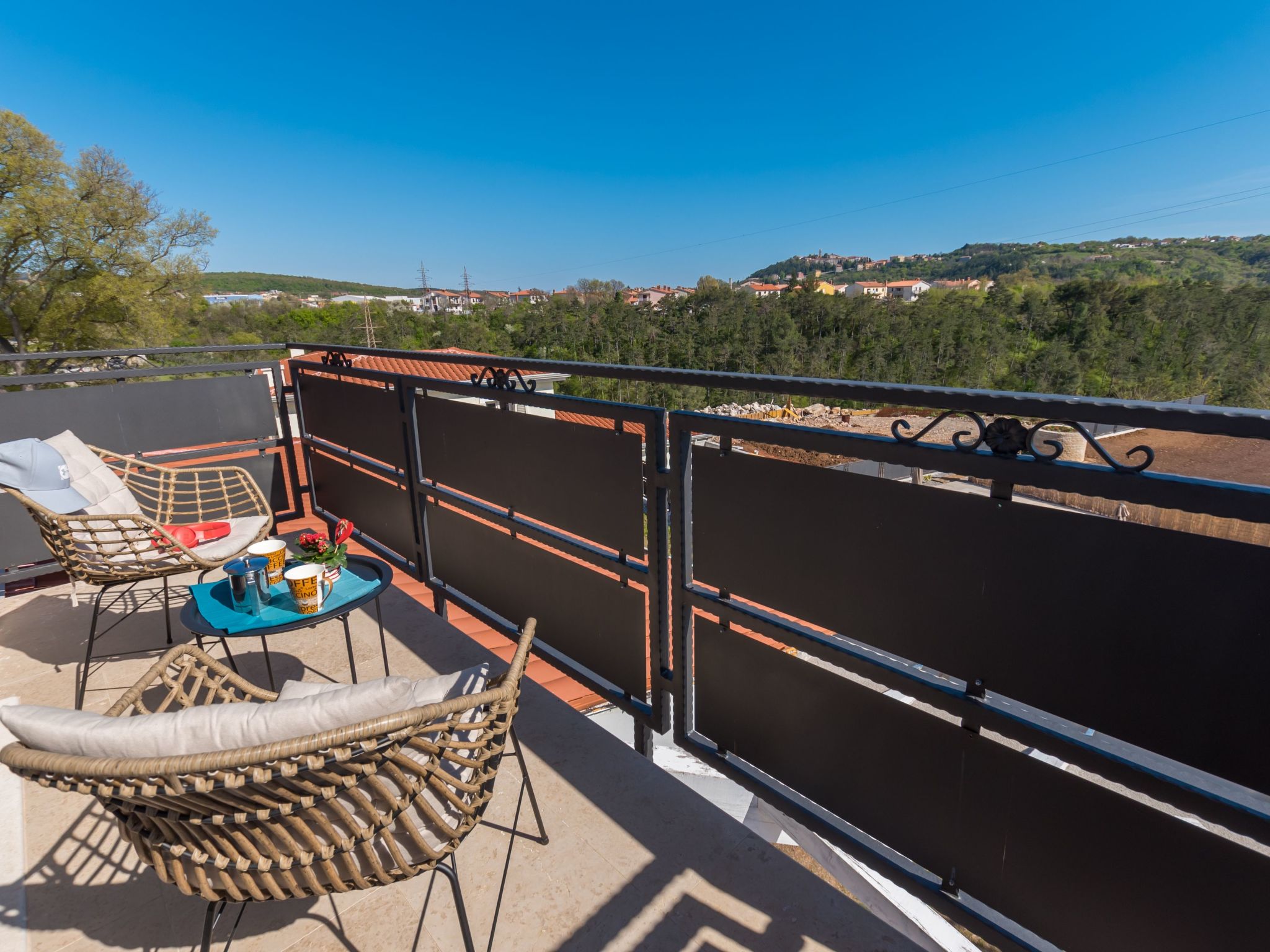 Villa Violette mit Pool nahe Stadtzentrum-Binnen