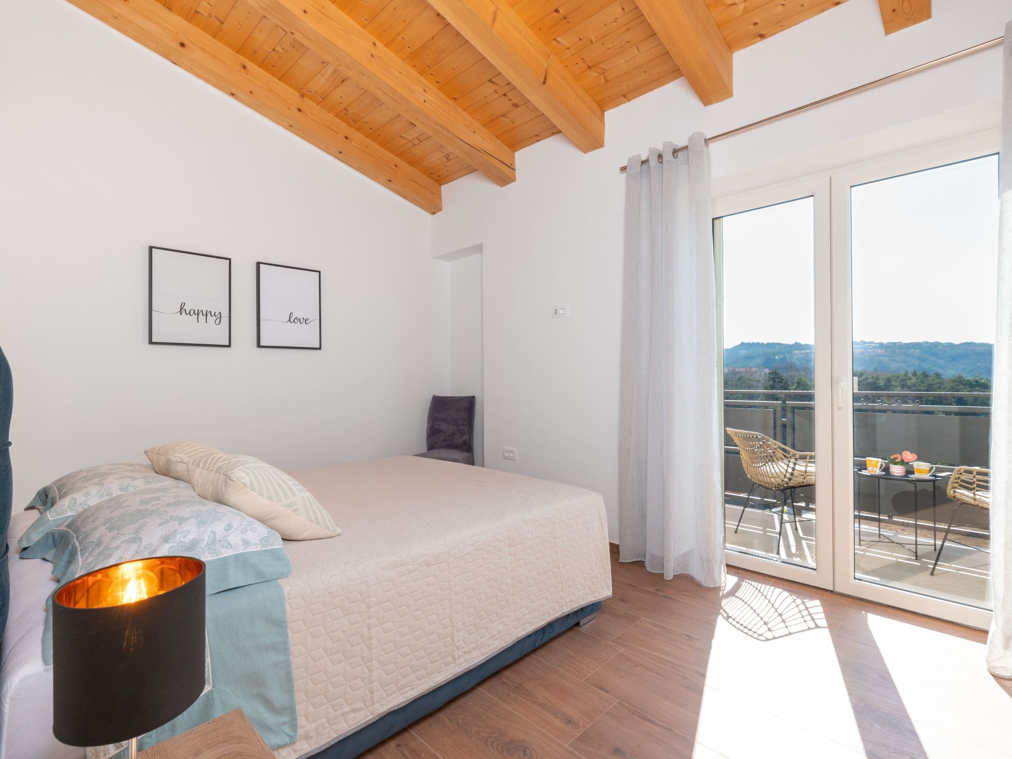 Villa Violette mit Pool nahe Stadtzentrum-Binnen