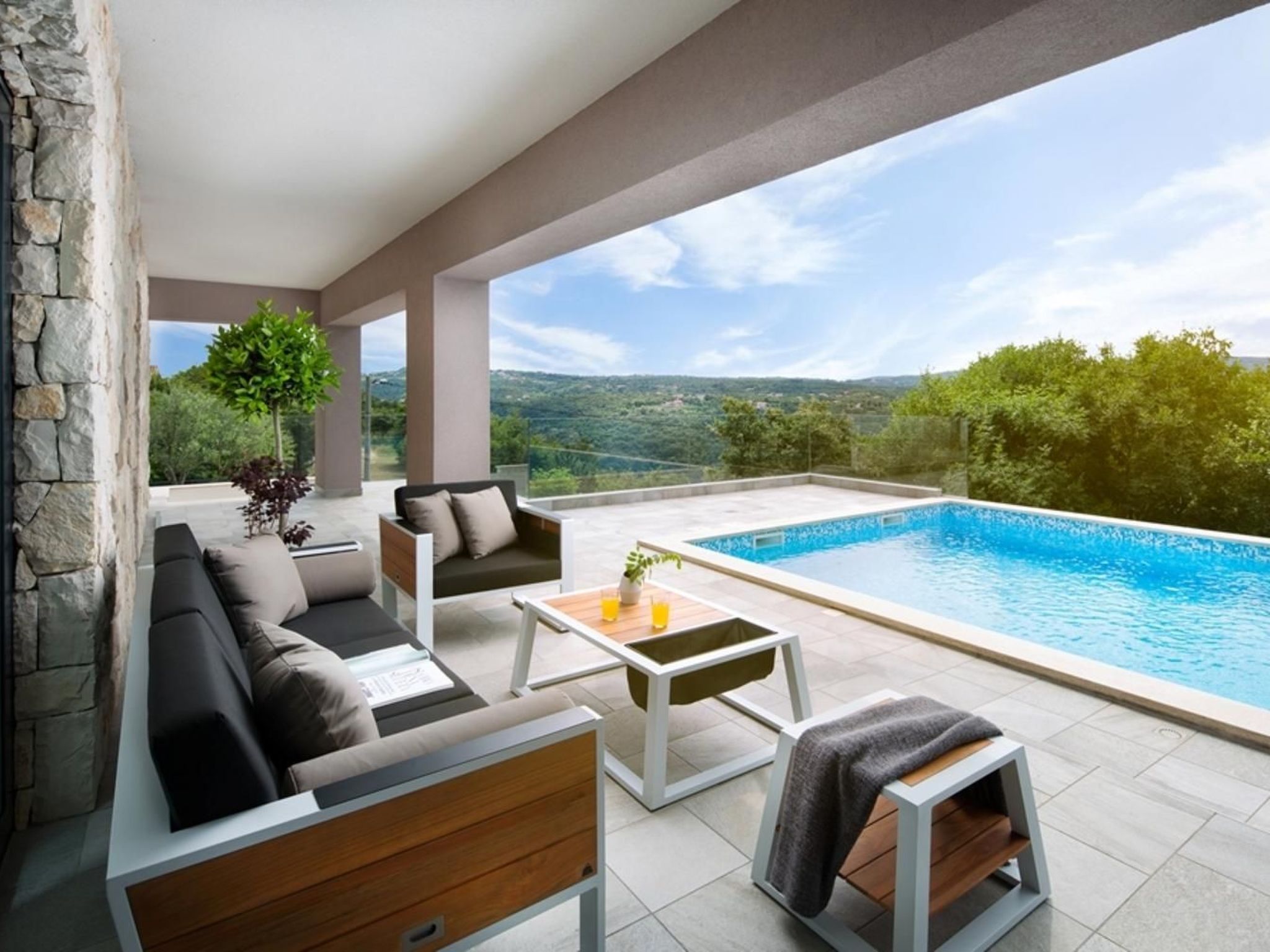 Moderne Villa Arsia mit Pool, gelegen in der Nähe von Labin-Drinnen