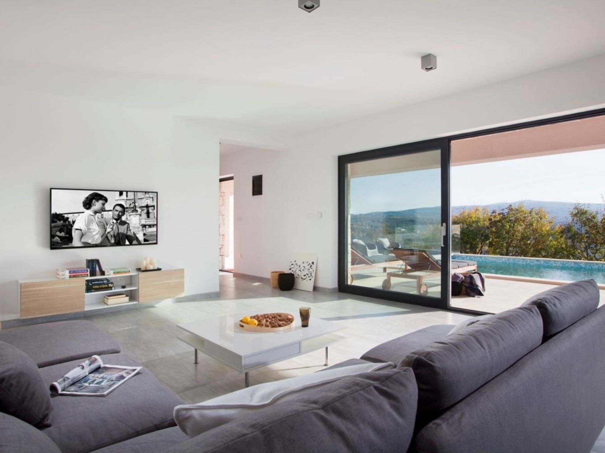 Moderne Villa Arsia mit Pool, gelegen in der Nähe von Labin-Drinnen