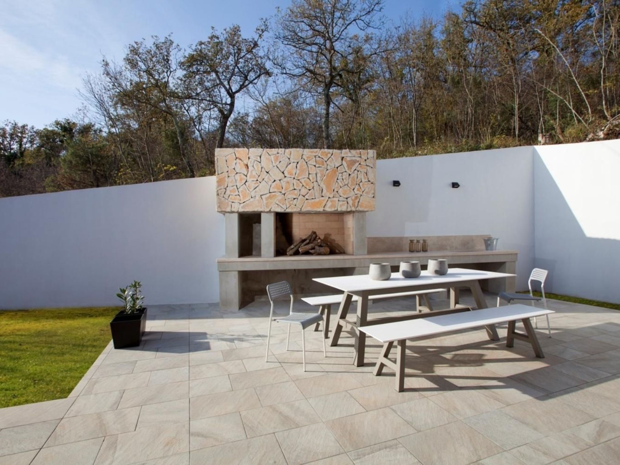 Moderne Villa Arsia mit Pool, gelegen in der Nähe von Labin-Drinnen