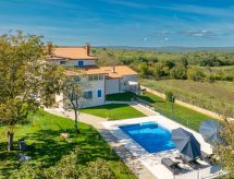 Villa "Francesca" mit Garten, Grill und Pool