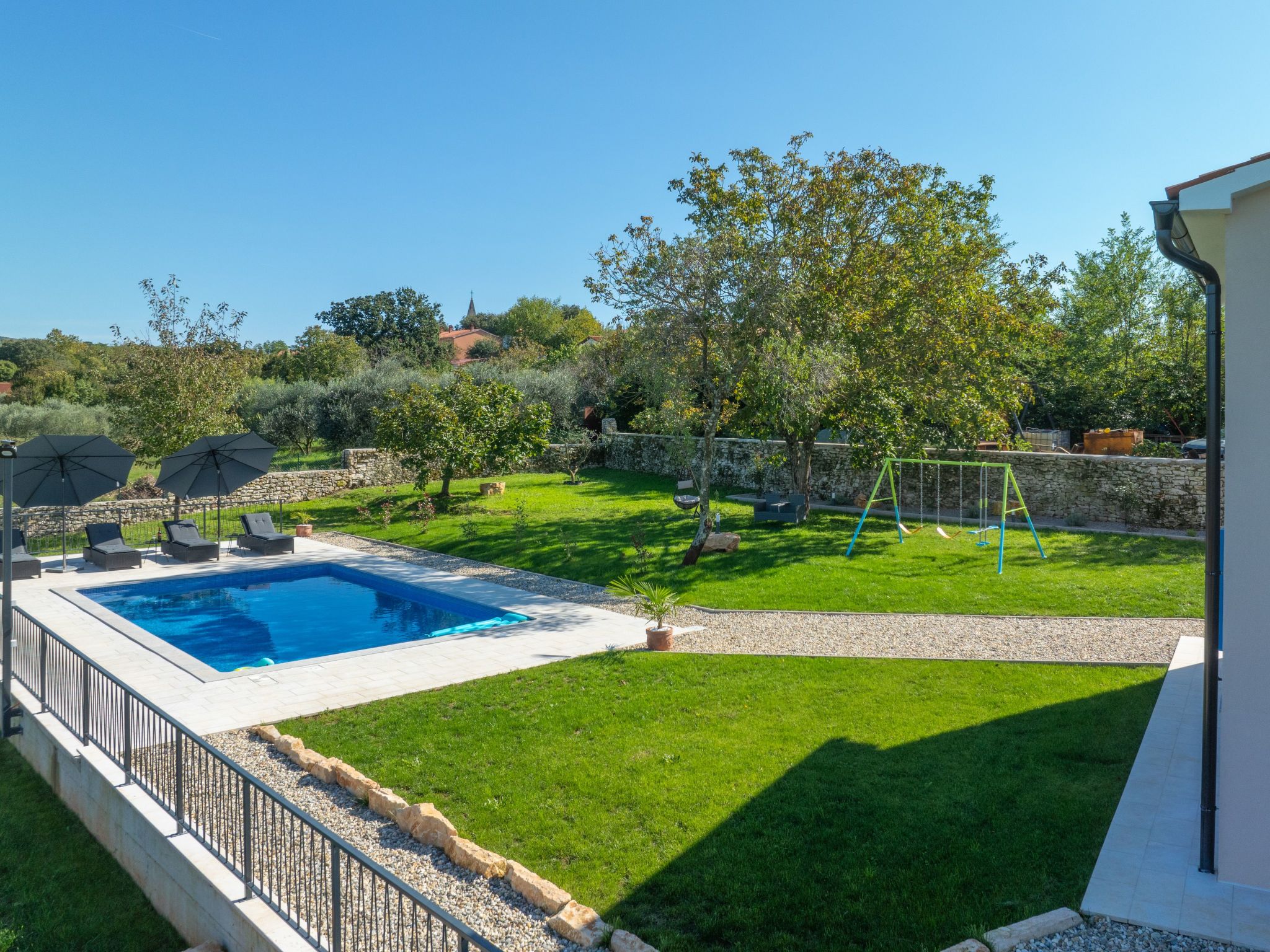 Villa "Francesca" mit Garten, Grill und Pool-Outside