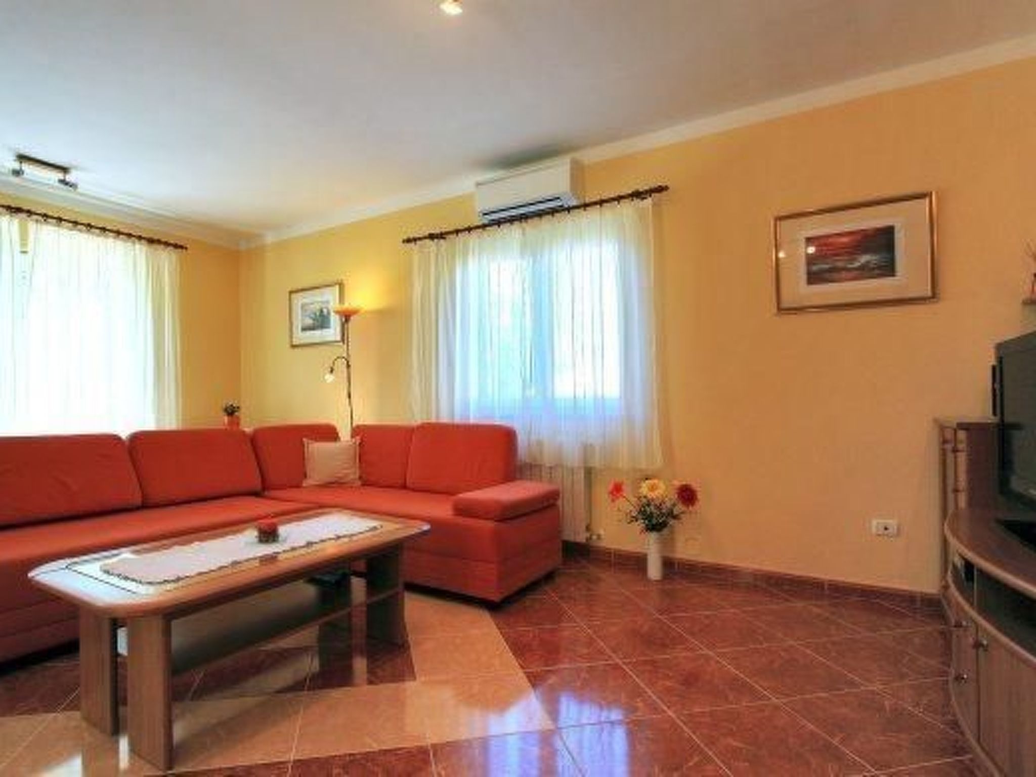 Modern ausgestattetes Ferienhaus in ruhiger Lage