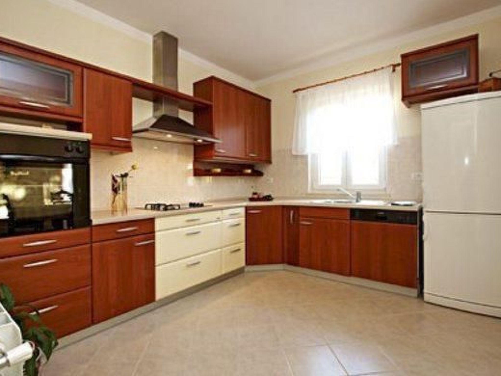 Modern ausgestattetes Ferienhaus in ruhiger Lage-Image-tags.info