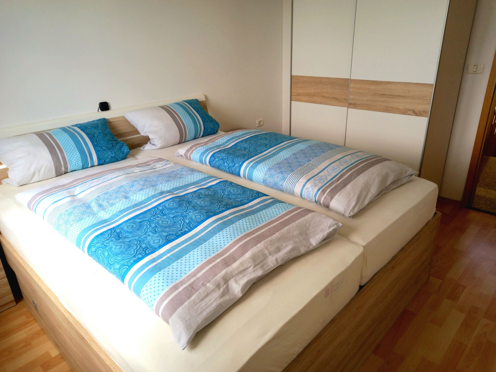 Modern ausgestattetes Ferienhaus in ruhiger Lage-Image-tags.info