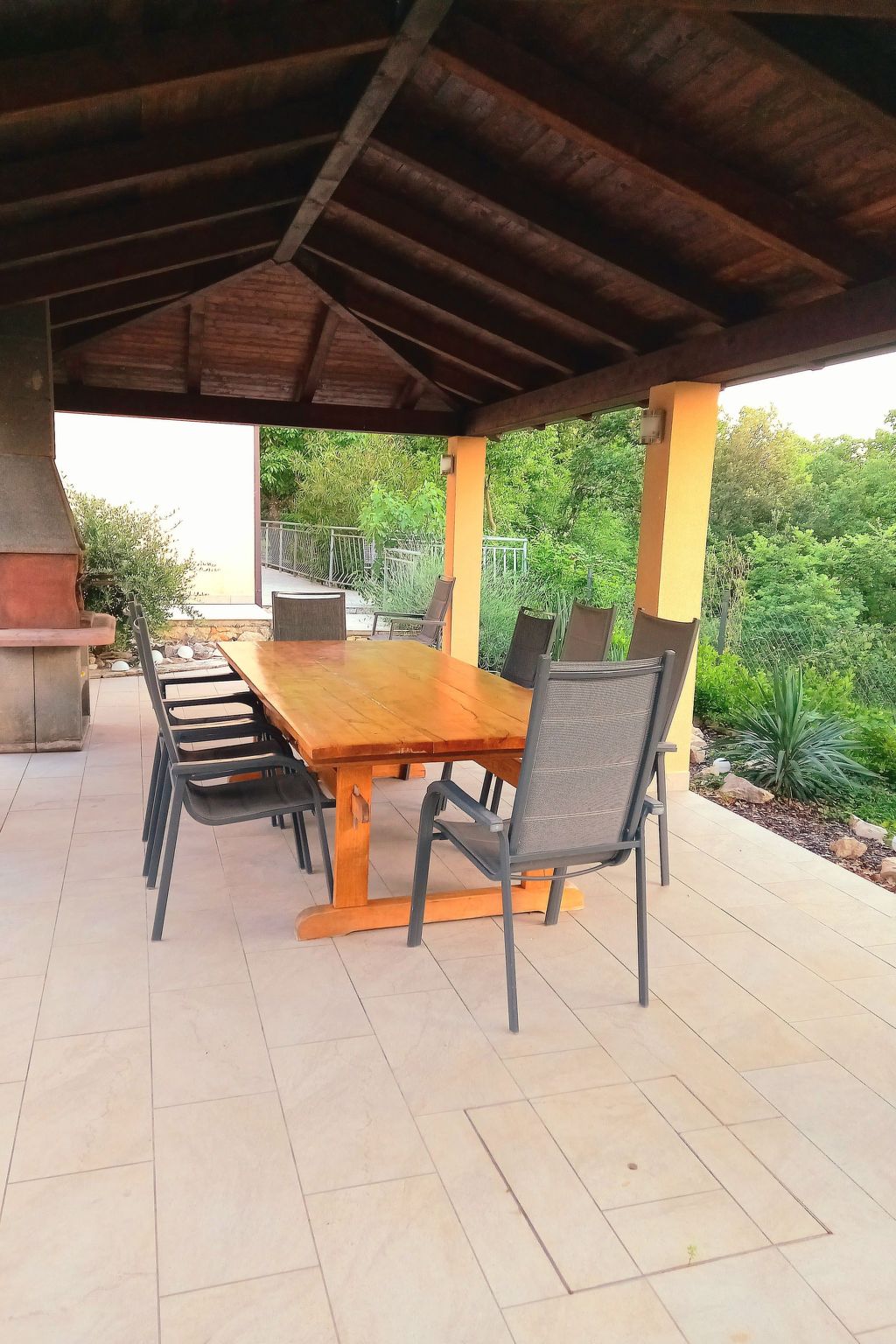 Modern ausgestattetes Ferienhaus in ruhiger Lage-Image-tags.info