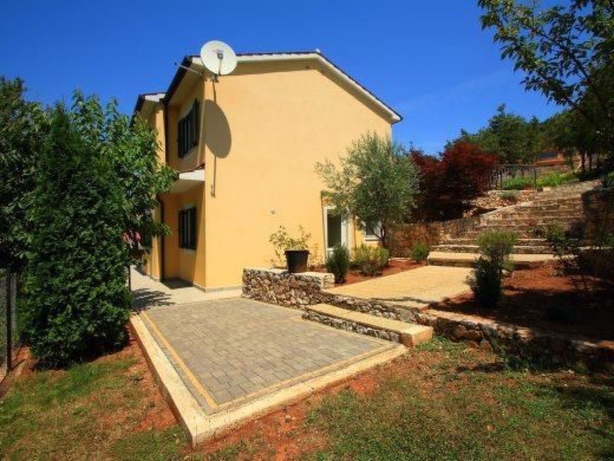 Modern ausgestattetes Ferienhaus in ruhiger Lage-Image-tags.info