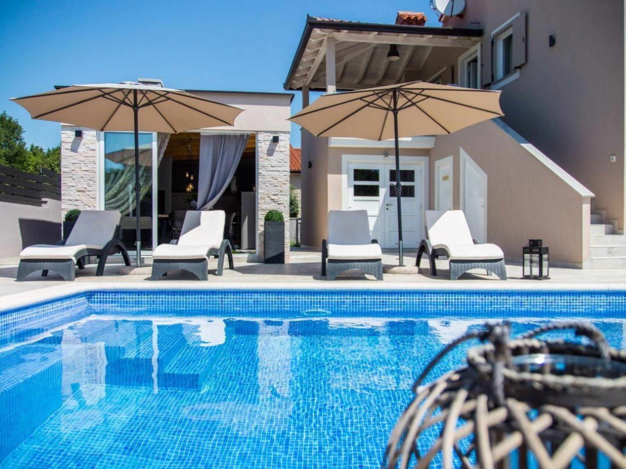 Villa Franka — Terrace (5 of 32)