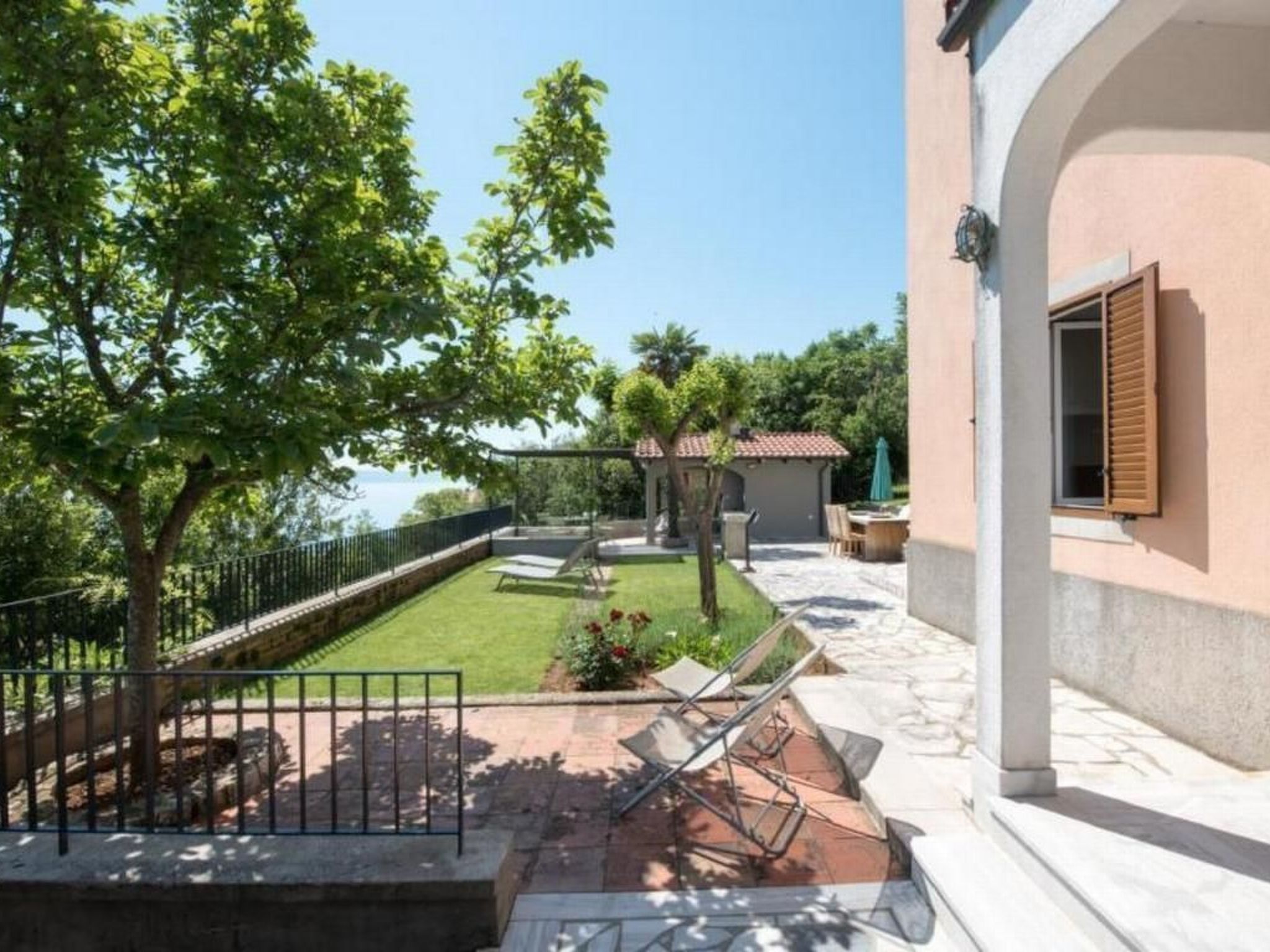 Villa Paula-Image-tags.info