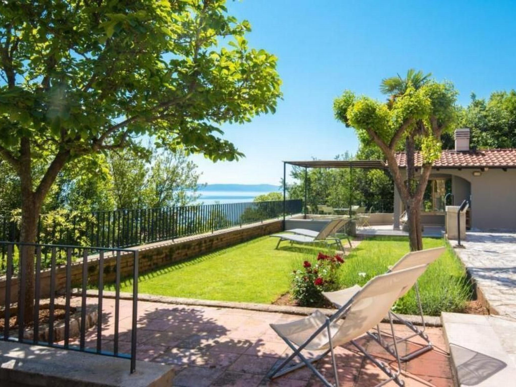 Villa Paula-Image-tags.info