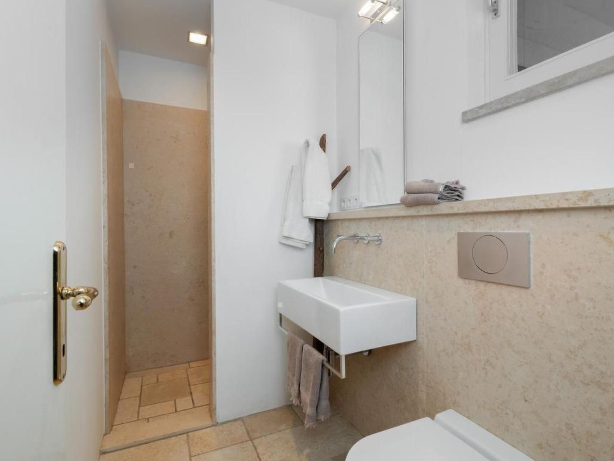 Traumhaftes Apartment mit großer Terrasse-Image-tags.info