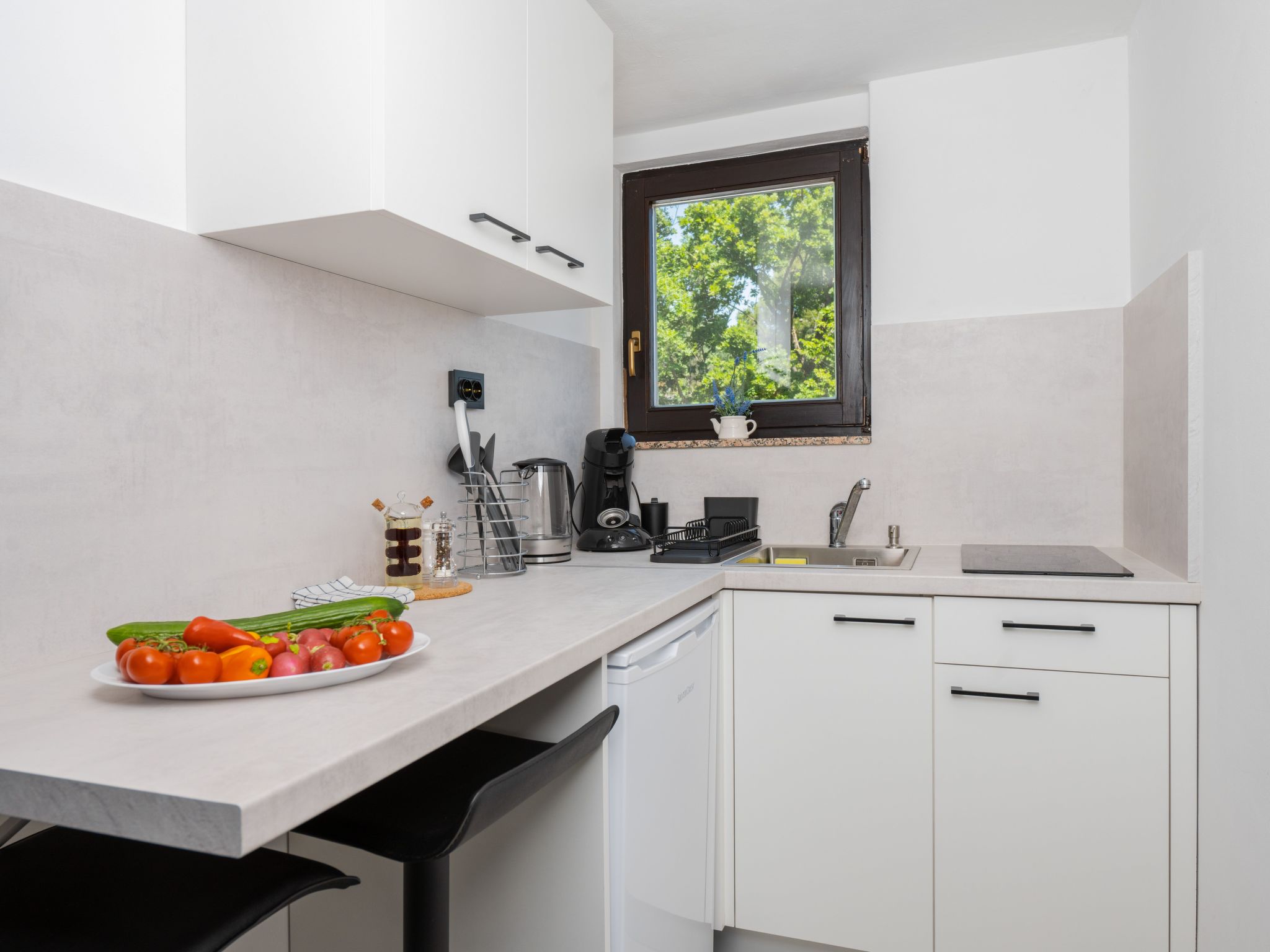 Luxury Seaview Apartment-Image-tags.info