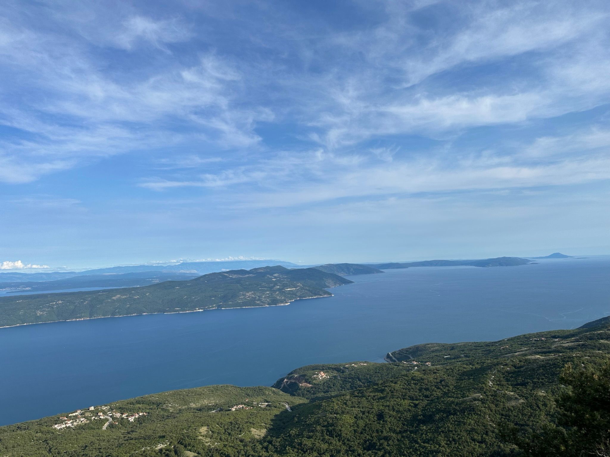 Luxury Seaview Apartment-Image-tags.info