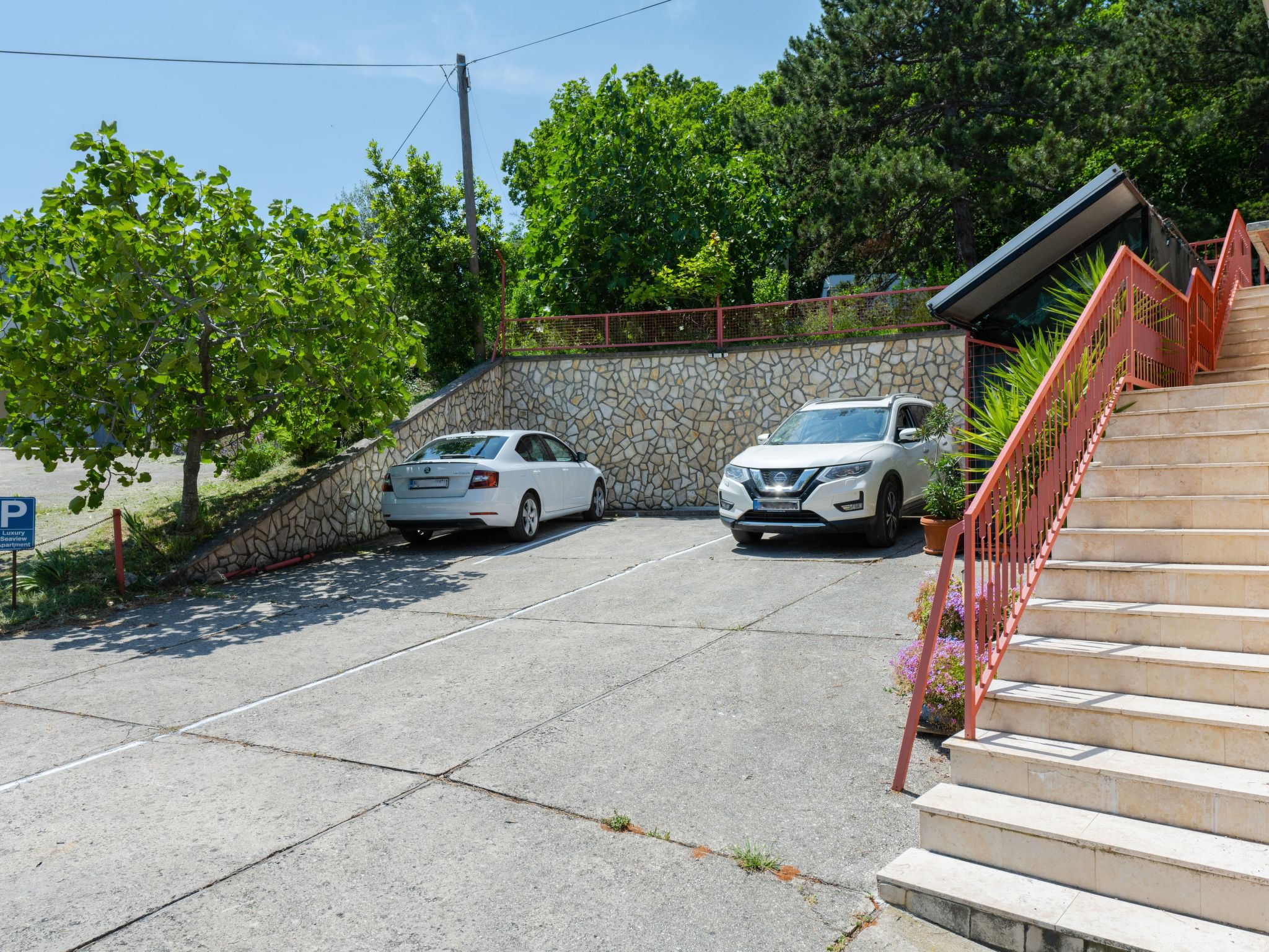 Luxury Seaview Apartment-Image-tags.info