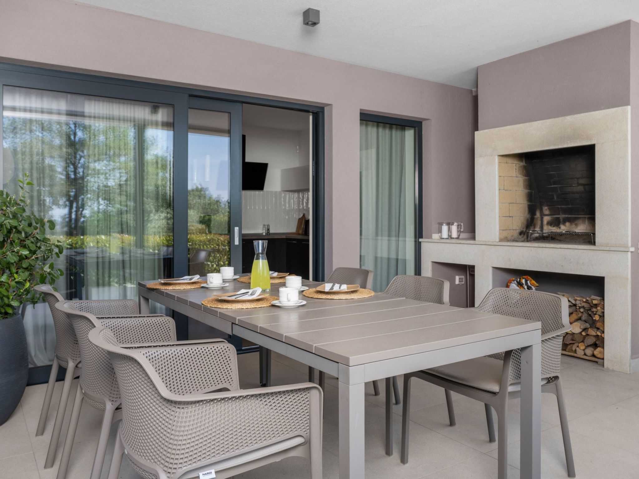 Beheizter Außenpool ohne Aufpreis-Binnen