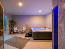 Casa Drenje: Vrijstaande oase met whirlpool, sauna & privézwembad nabij zee - thumbnail 5