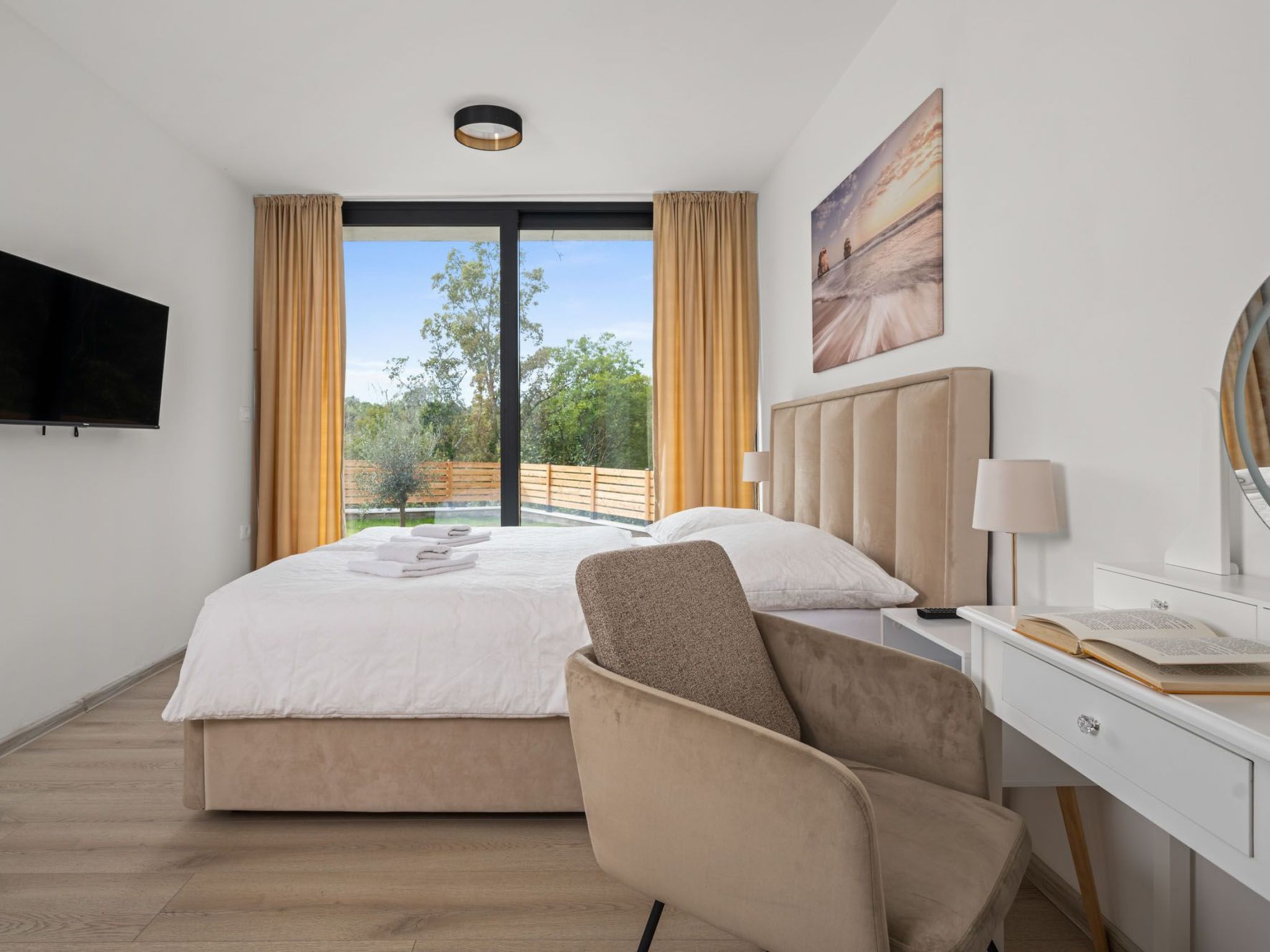 Sunset Villa Santalezi-Binnen