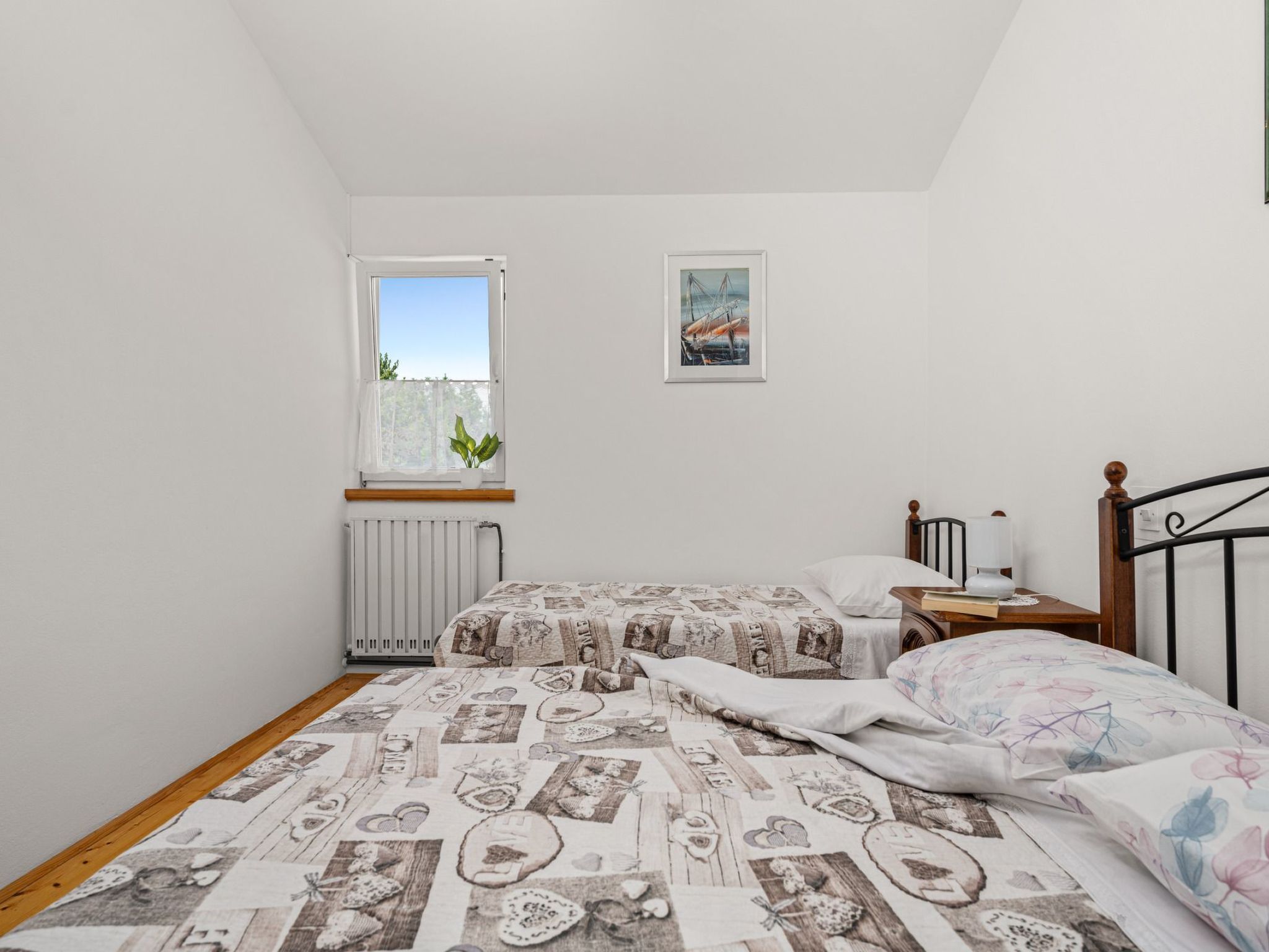 Gemütliches Ferienhaus in Ružići mit Offenem Kamin