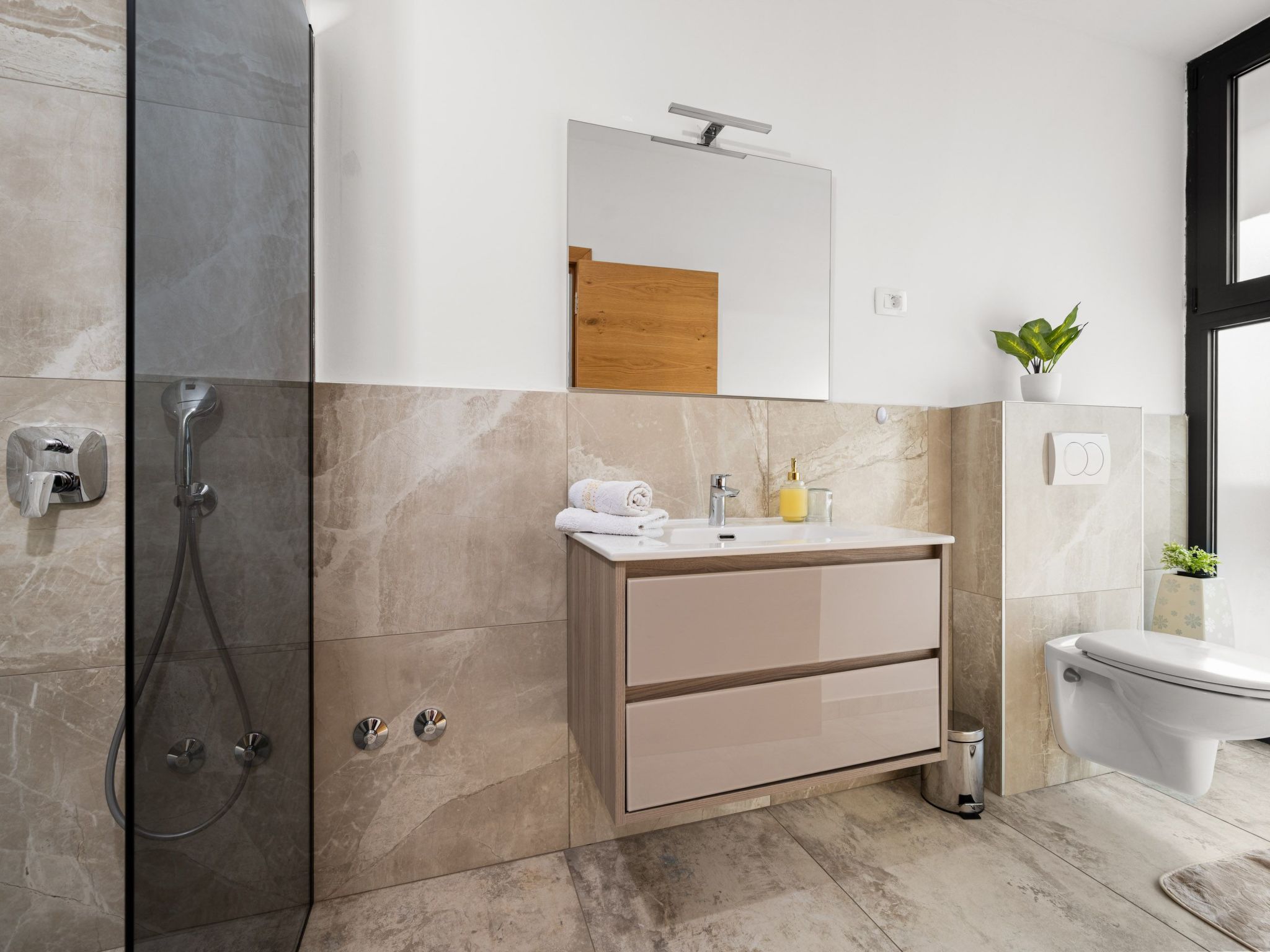 Sunset Villa B-Binnen