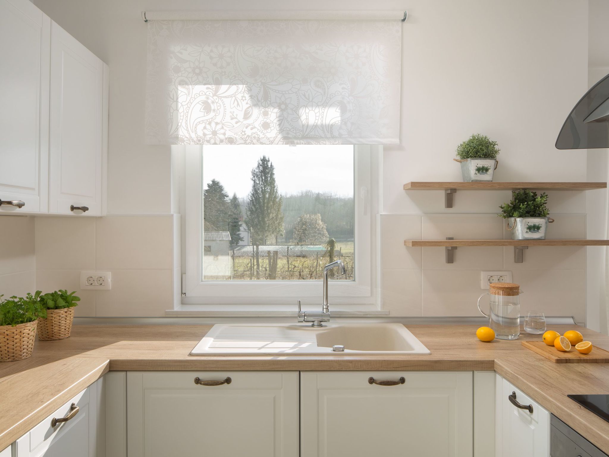 Charmante Villa mit gepflegtem Garten und beheiztem Pool-Dedans