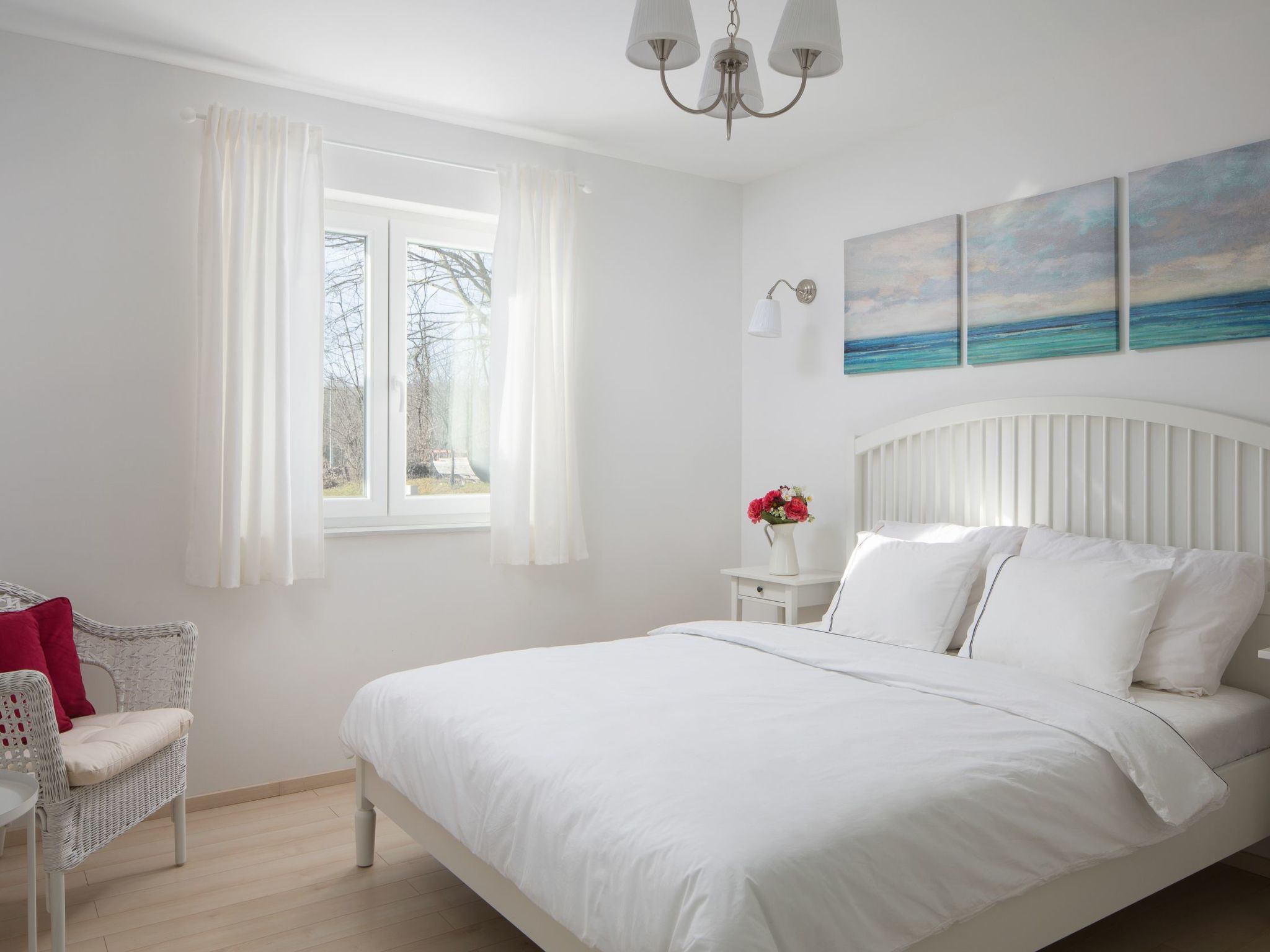 Charmante Villa mit gepflegtem Garten und beheiztem Pool-Dedans