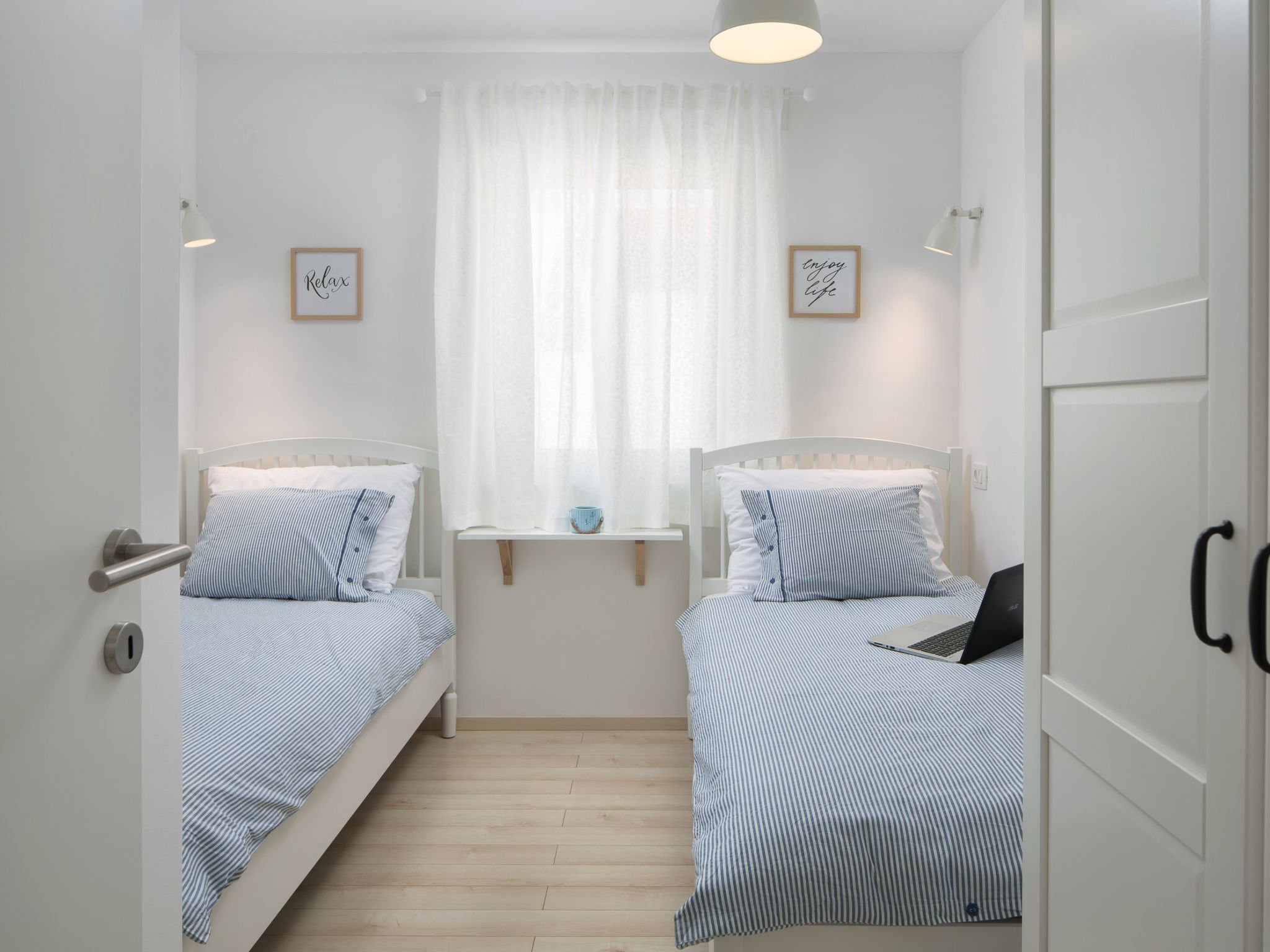 Charmante Villa mit gepflegtem Garten und beheiztem Pool-Dedans