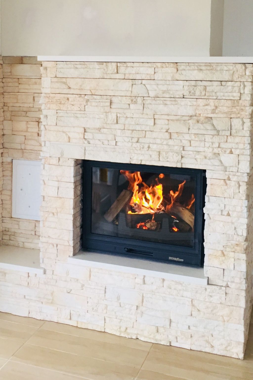 Charmante Villa mit gepflegtem Garten und beheiztem Pool-Dedans